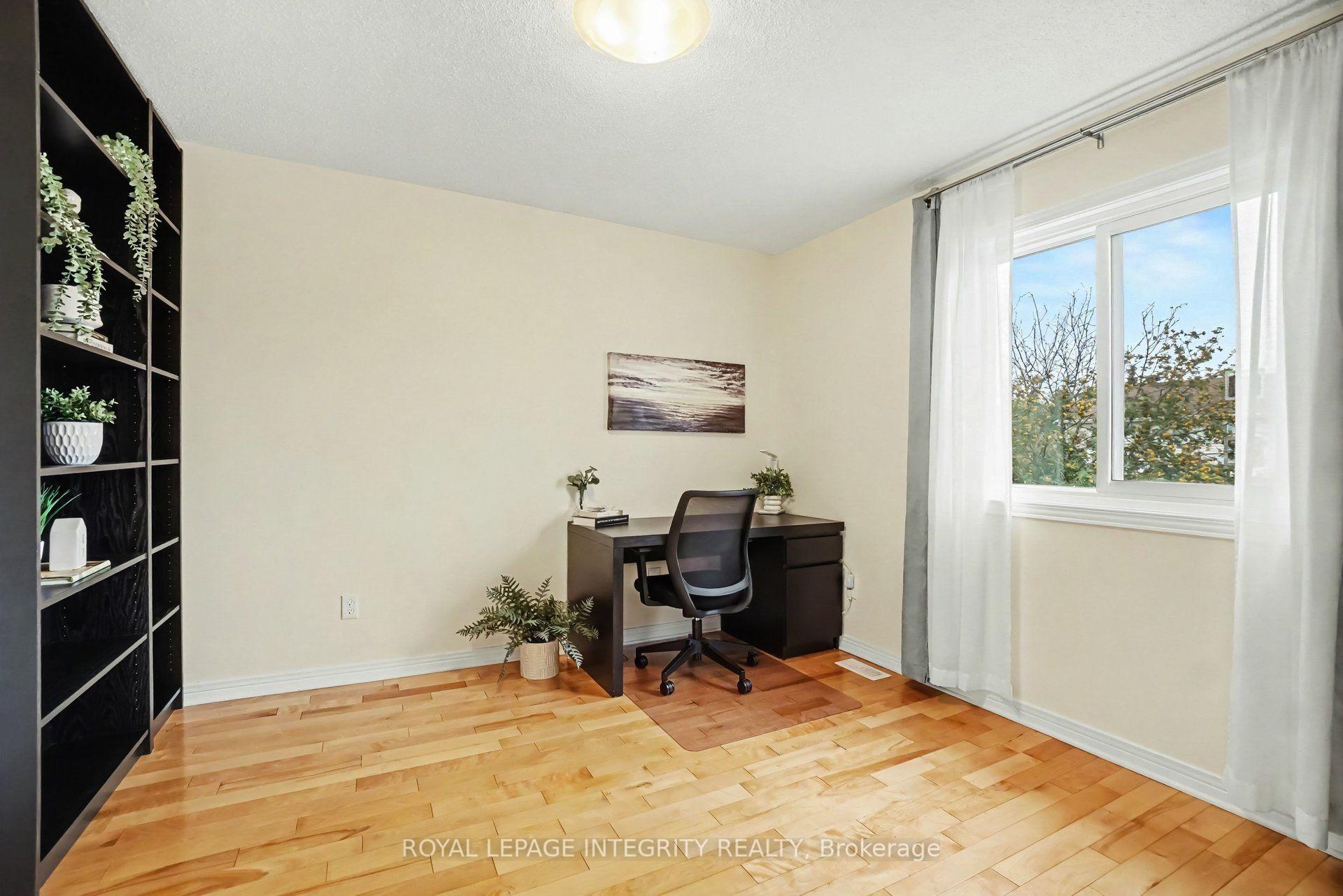 Photo 22 of 26 Randall James Drive, Ottawa, Stittsville (Central) — HOMEH