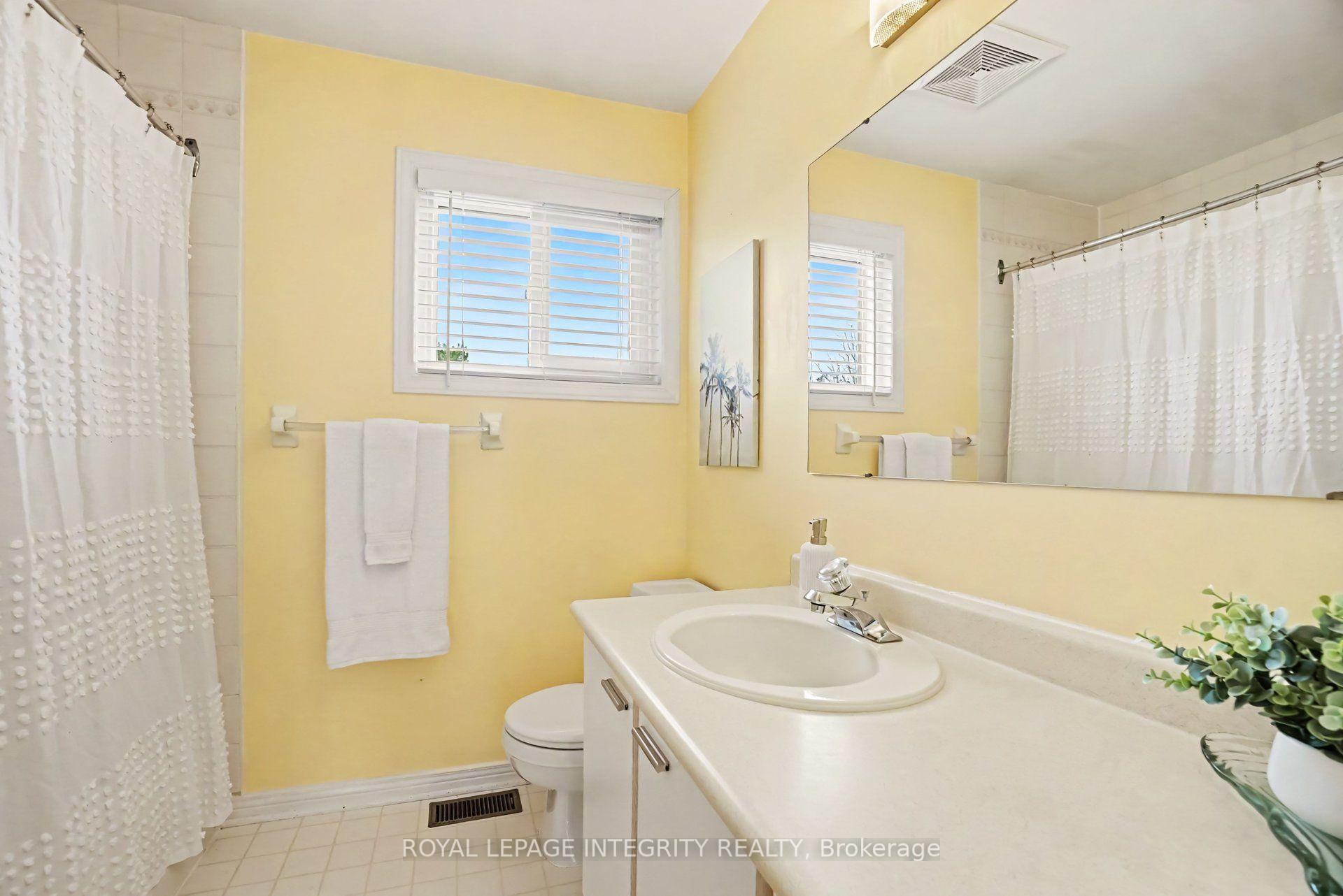Photo 24 of 26 Randall James Drive, Ottawa, Stittsville (Central) — HOMEH