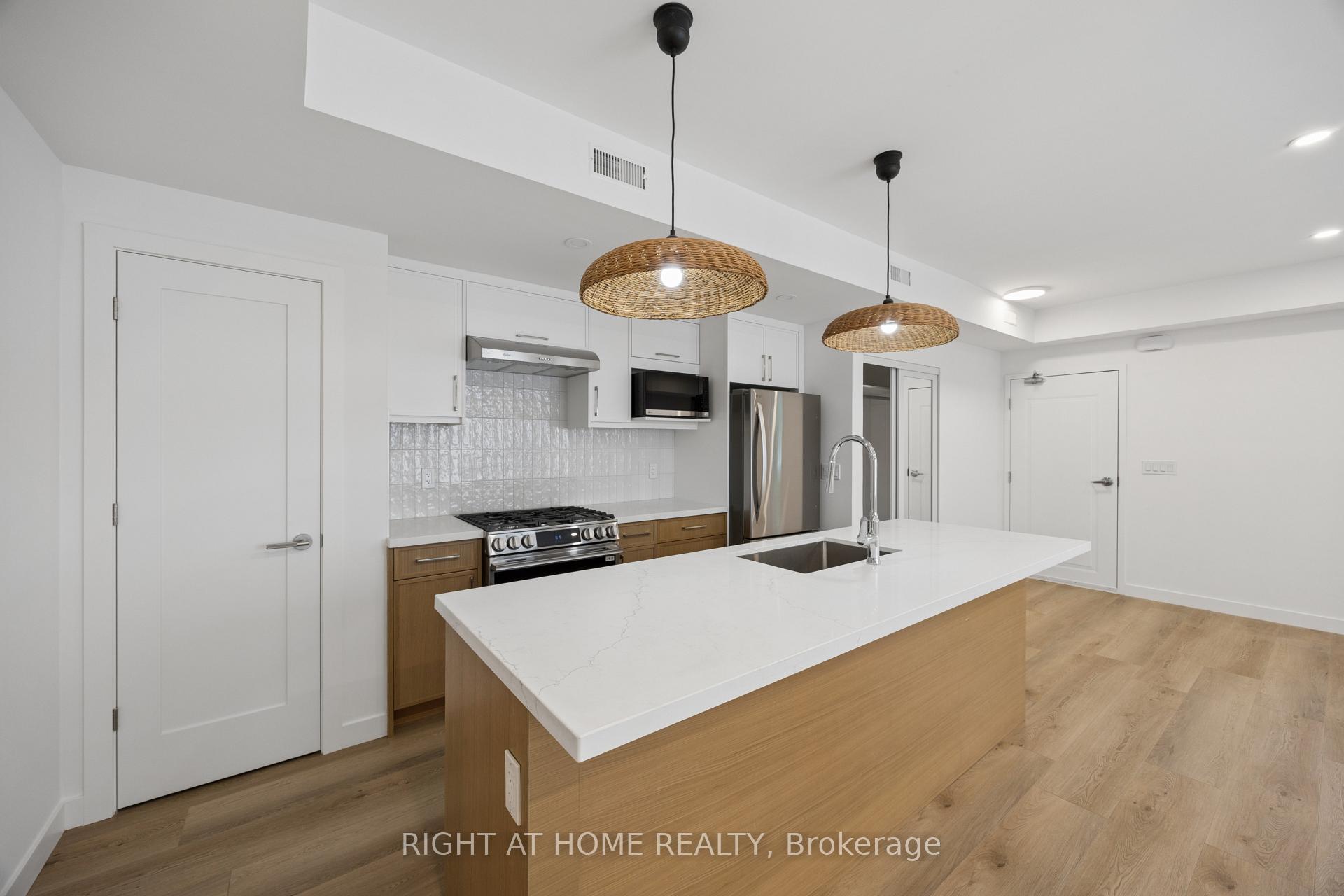 Photo 8 of Unit 2, 91 Barton Avenue, Toronto, The Annex — HOMEH