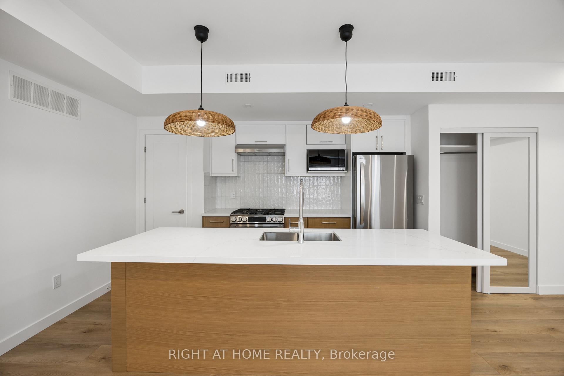 Photo 11 of Unit 2, 91 Barton Avenue, Toronto, The Annex — HOMEH