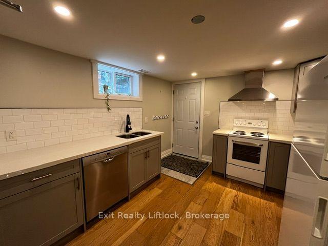 Photo of 450 Weller Street