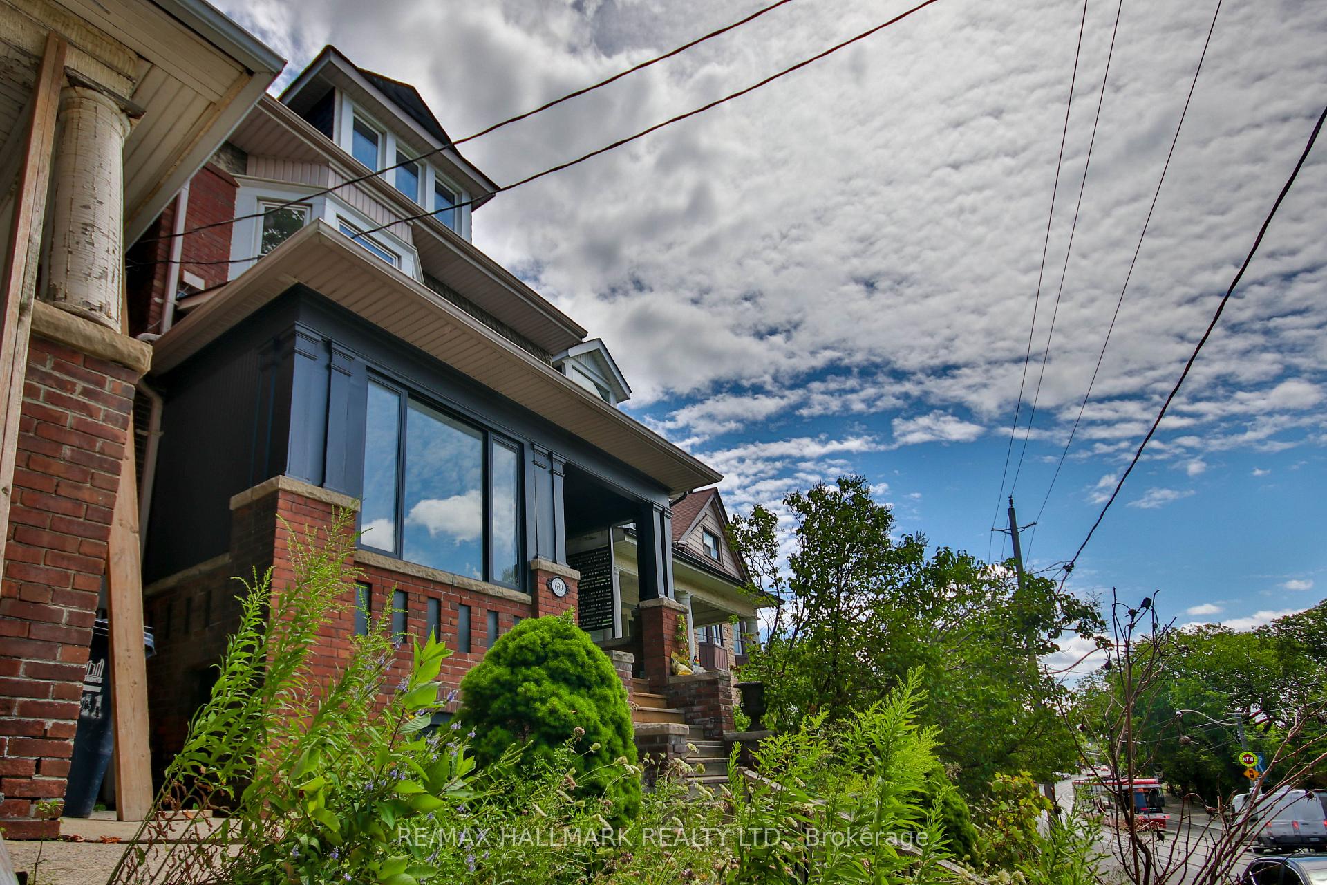 Photo 1 of Unit Main Fl, 639 Broadview Avenue, Toronto, North Riverdale — HOMEH