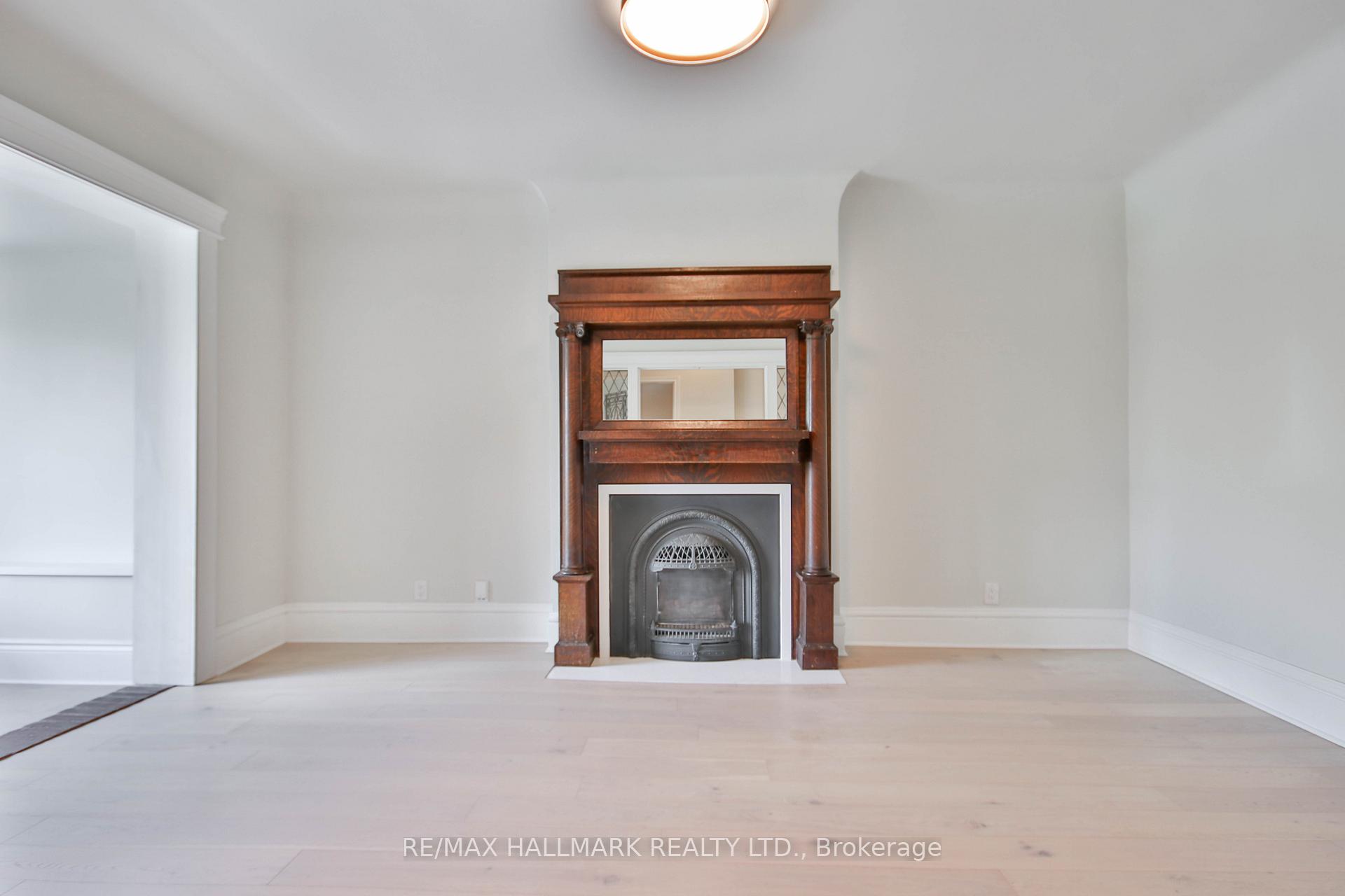 Photo 7 of Unit Main Fl, 639 Broadview Avenue, Toronto, North Riverdale — HOMEH