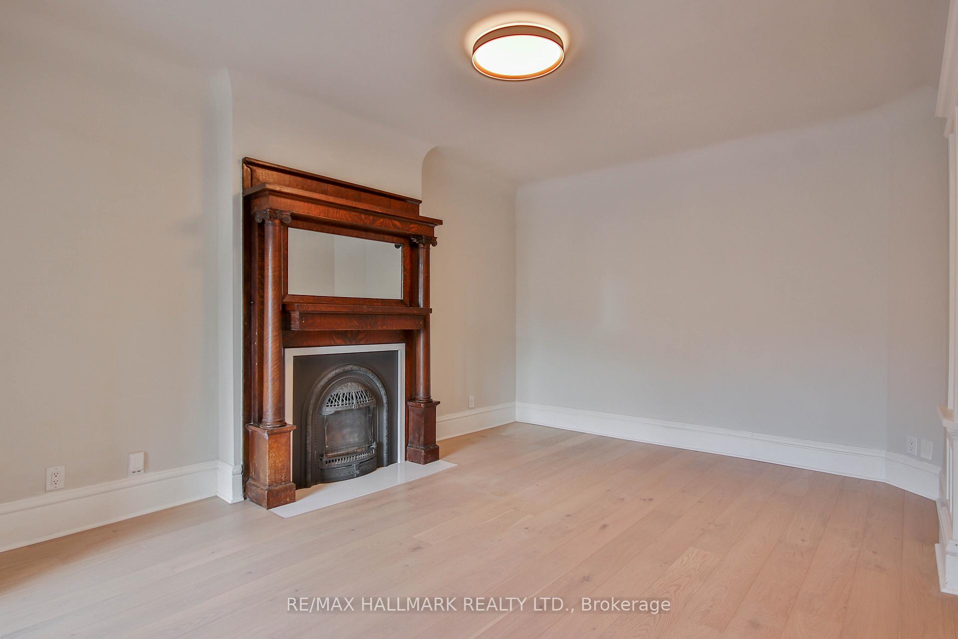 Photo 11 of Unit Main Fl, 639 Broadview Avenue, Toronto, North Riverdale — HOMEH