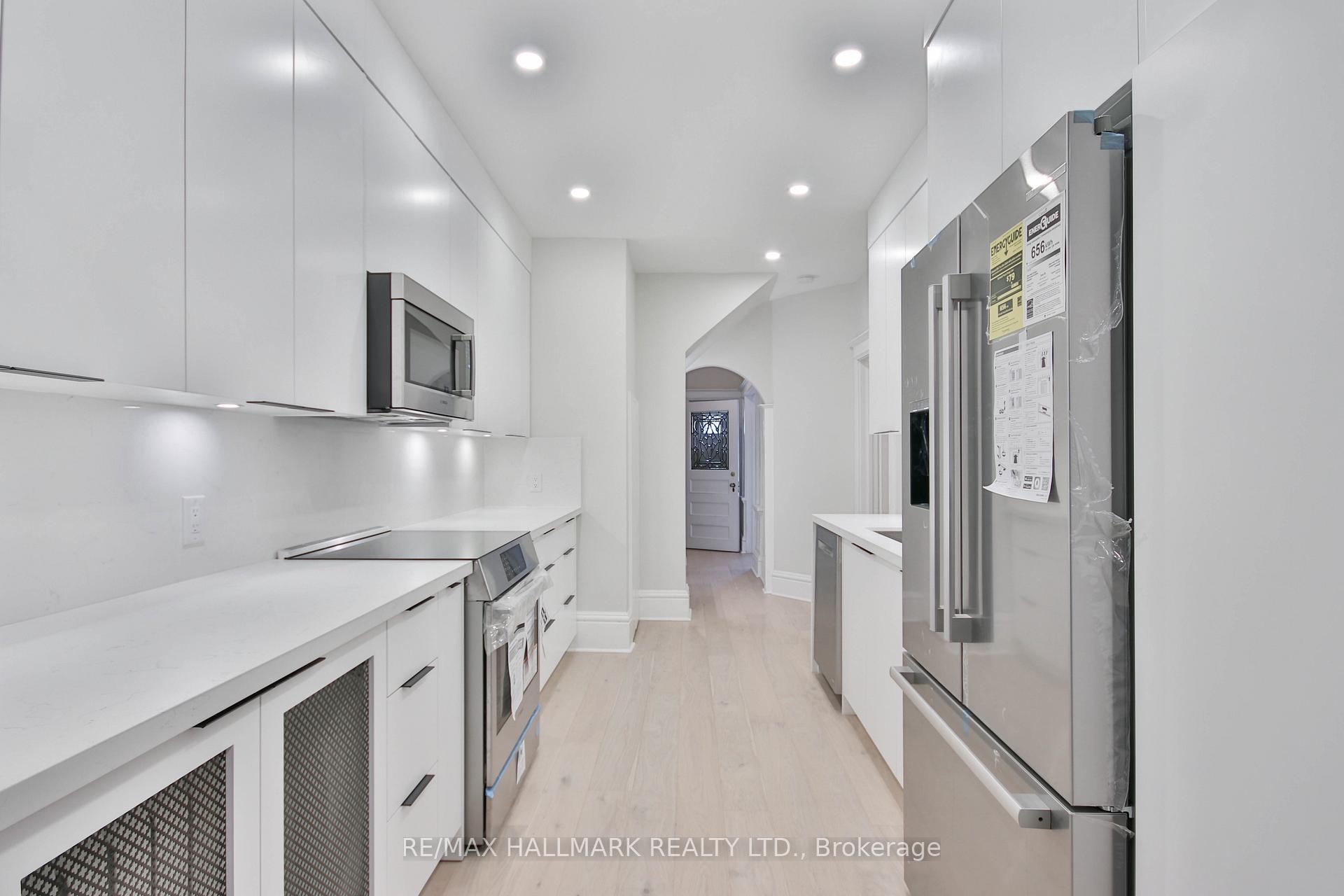 Photo 20 of Unit Main Fl, 639 Broadview Avenue, Toronto, North Riverdale — HOMEH