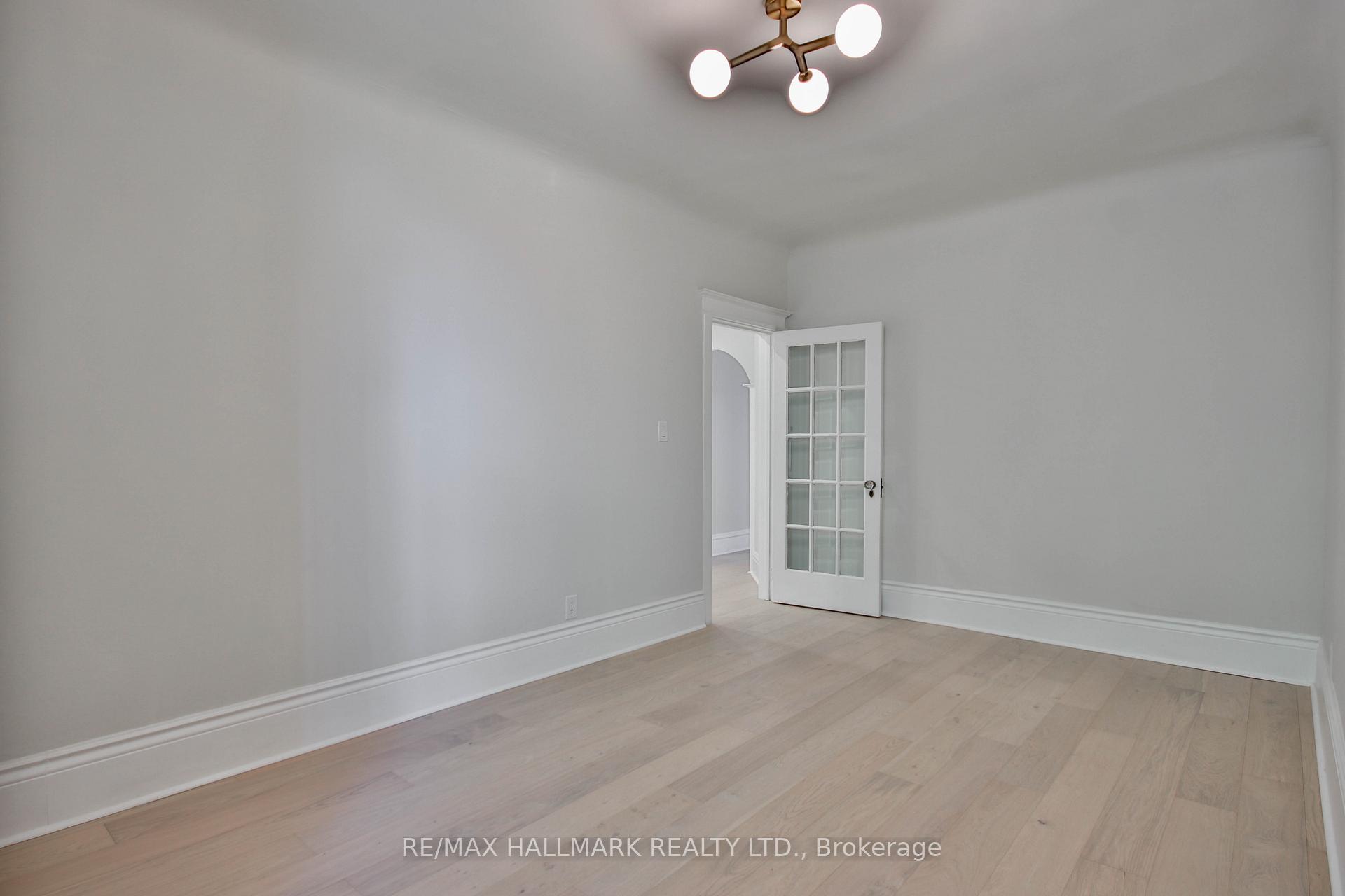 Photo 22 of Unit Main Fl, 639 Broadview Avenue, Toronto, North Riverdale — HOMEH