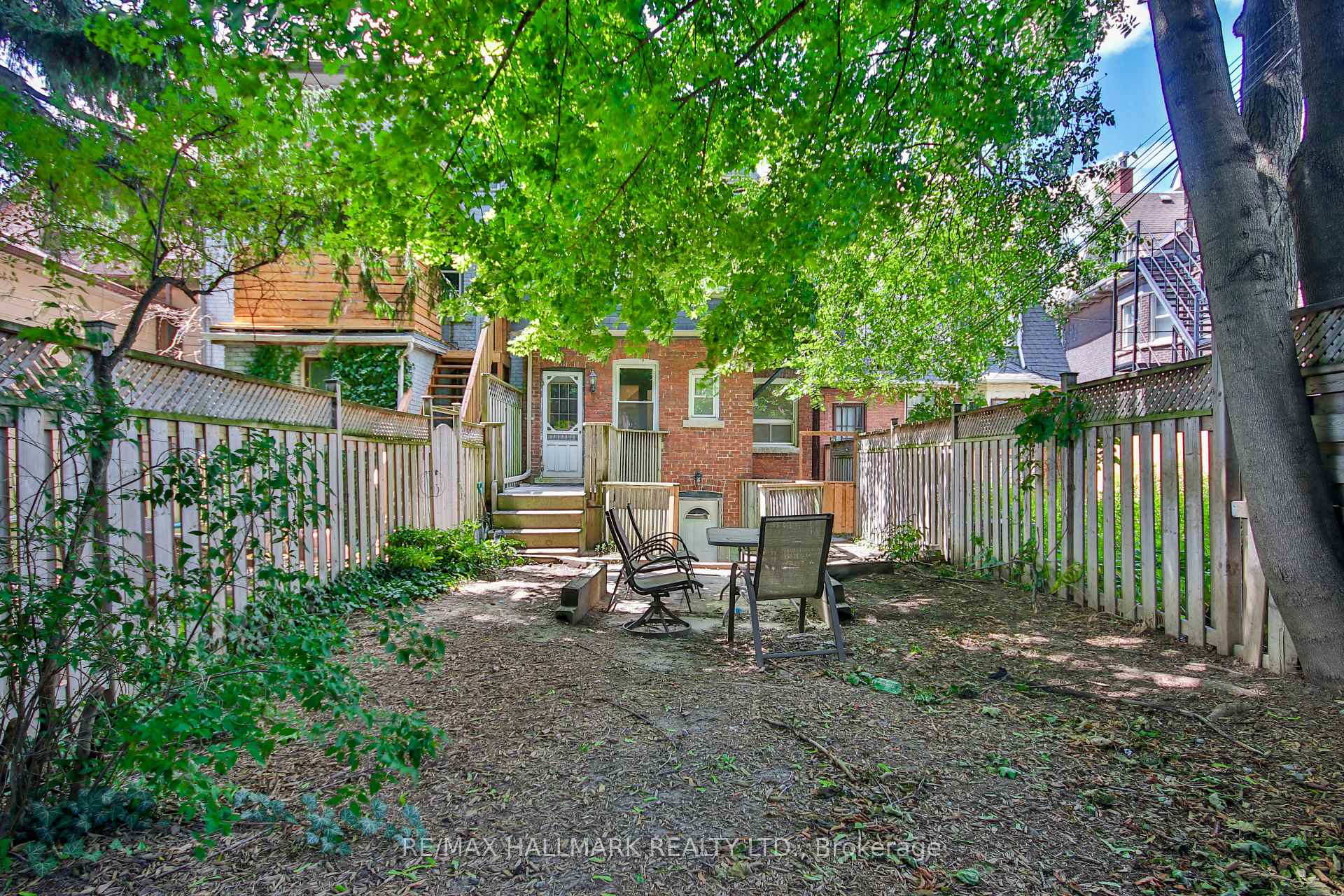 Photo 32 of Unit Main Fl, 639 Broadview Avenue, Toronto, North Riverdale — HOMEH