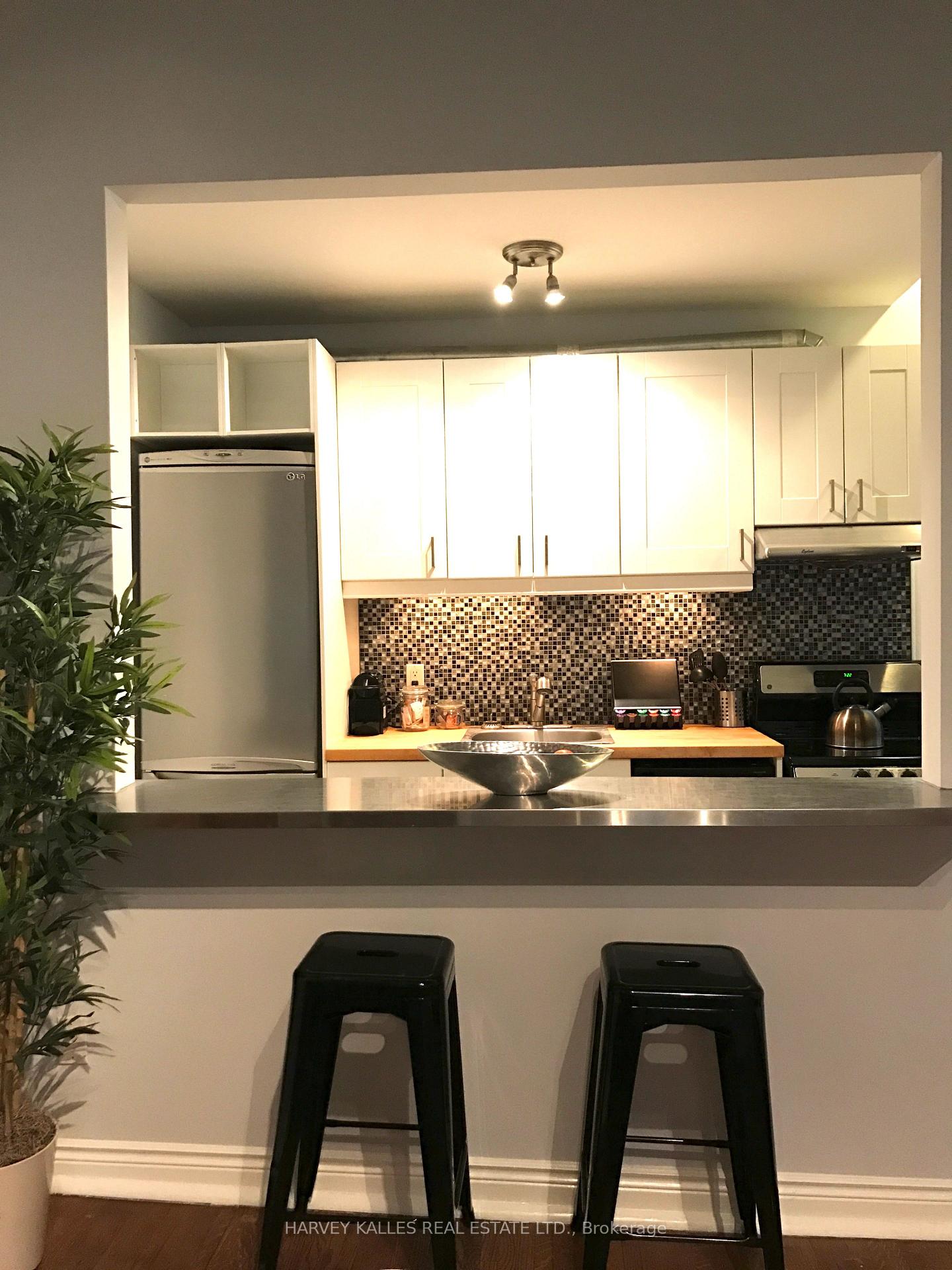 Photo 5 of Unit 1, 47 Northcote Avenue, Toronto, Little Portugal — HOMEH