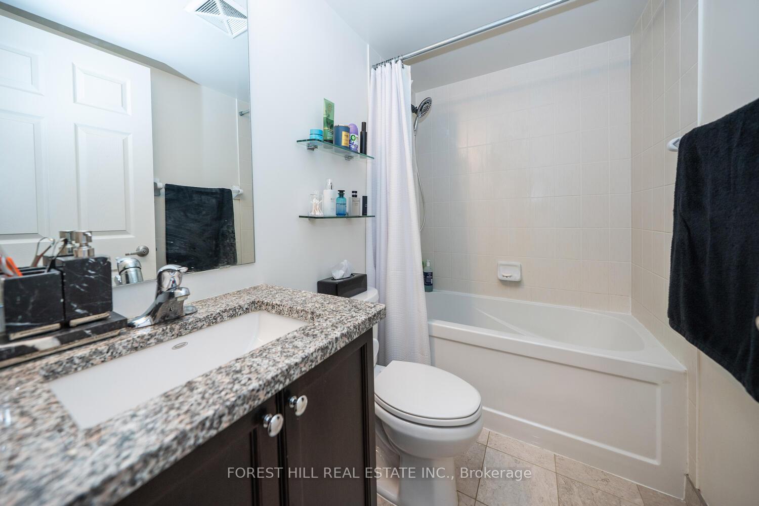 Photo 9 of Unit 1120, 25 Lower Simcoe Street, Toronto, Waterfront Communities — HOMEH