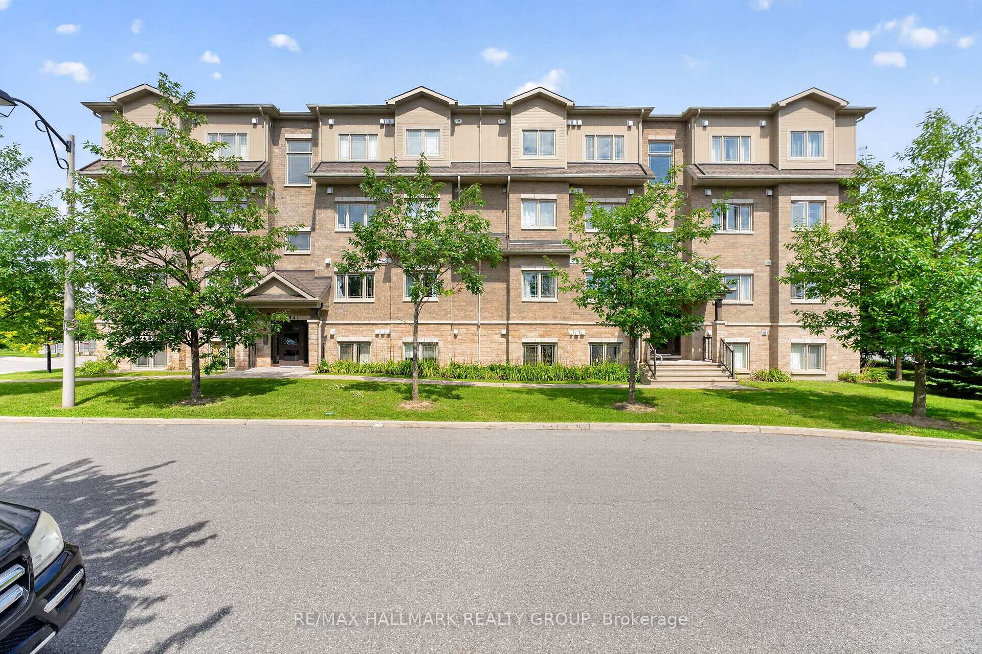 Photo 2 of Unit 7, 192 Springbeauty Avenue, Ottawa, Barrhaven - Knollsbrook — HOMEH