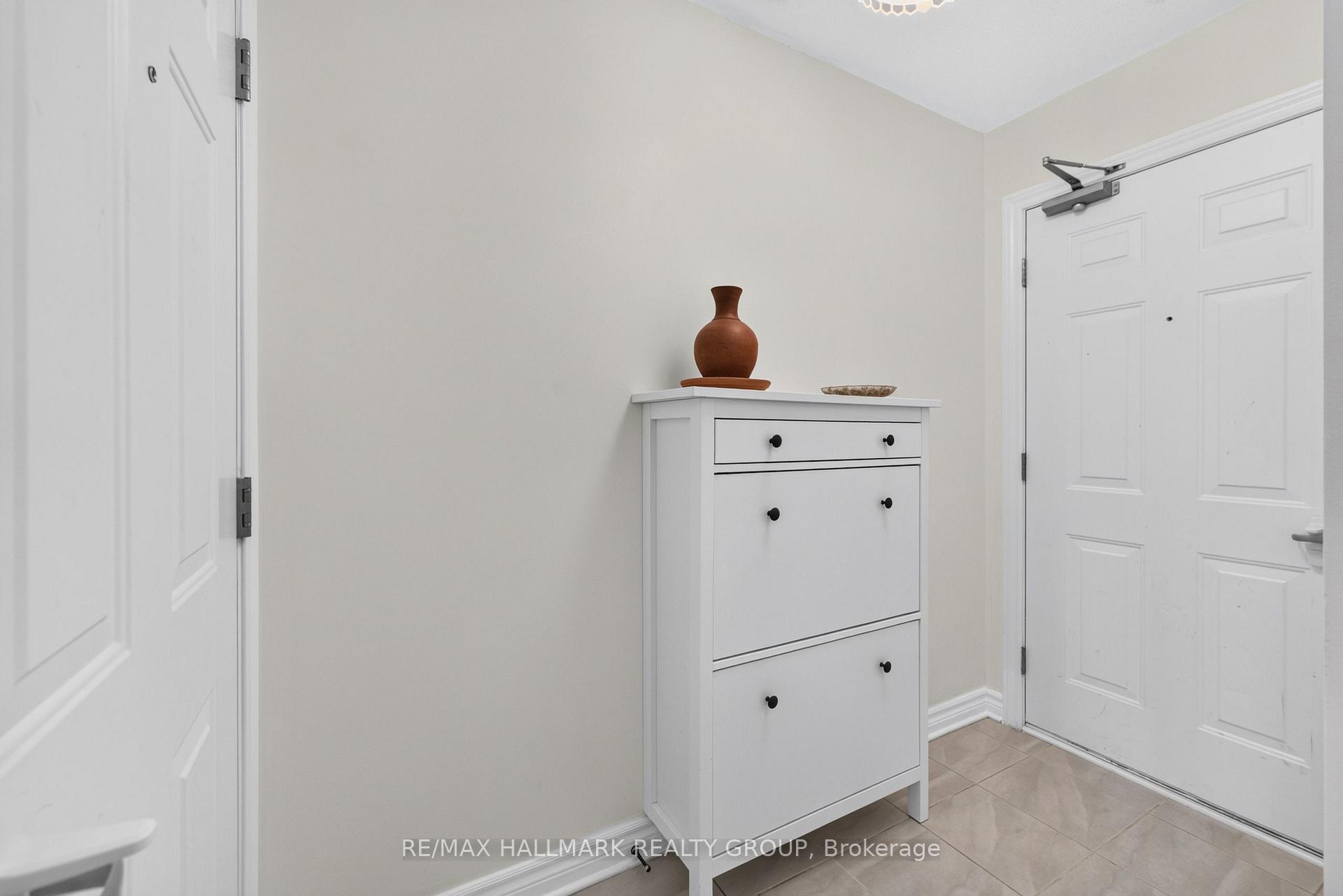 Photo 7 of Unit 7, 192 Springbeauty Avenue, Ottawa, Barrhaven - Knollsbrook — HOMEH