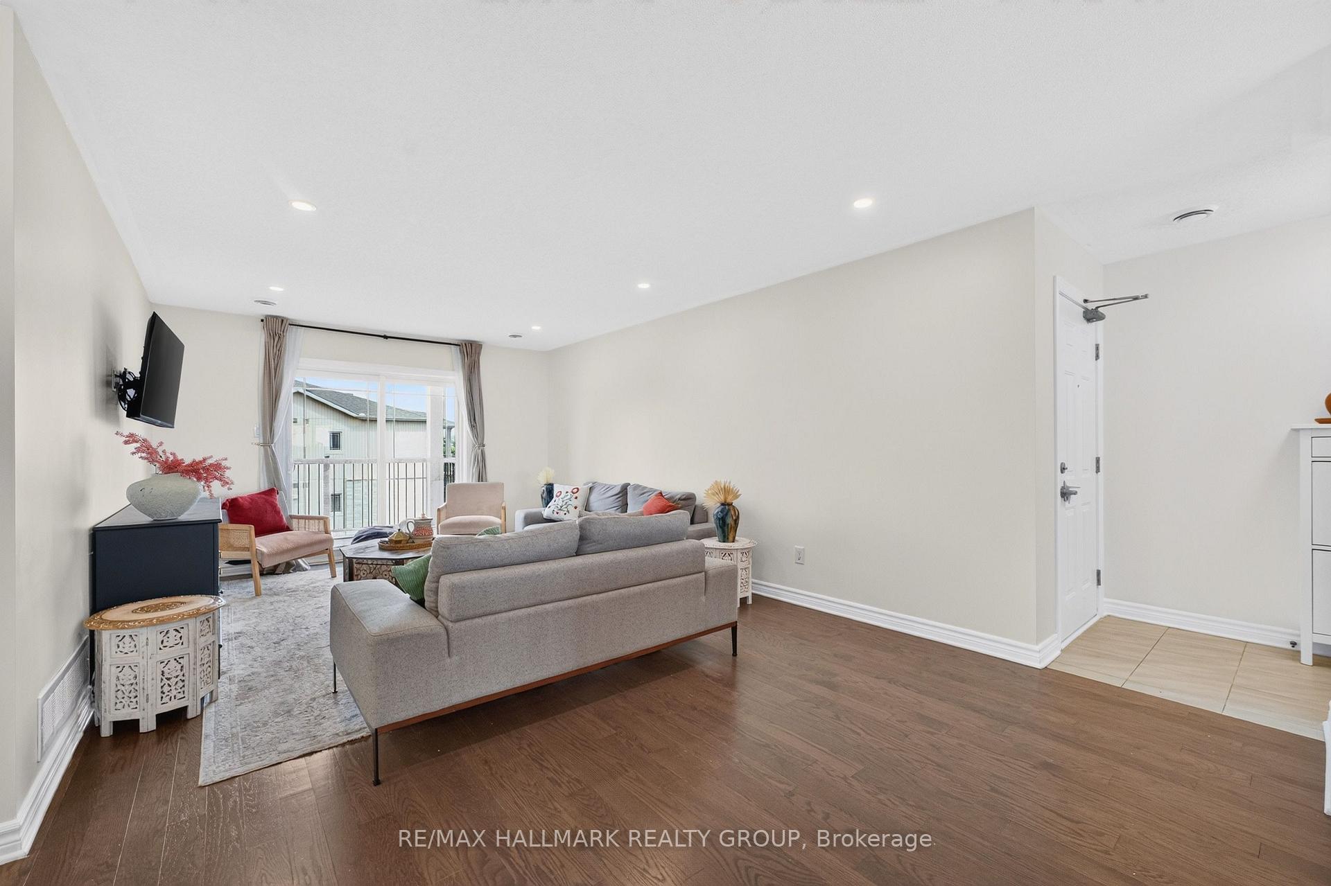 Photo 11 of Unit 7, 192 Springbeauty Avenue, Ottawa, Barrhaven - Knollsbrook — HOMEH