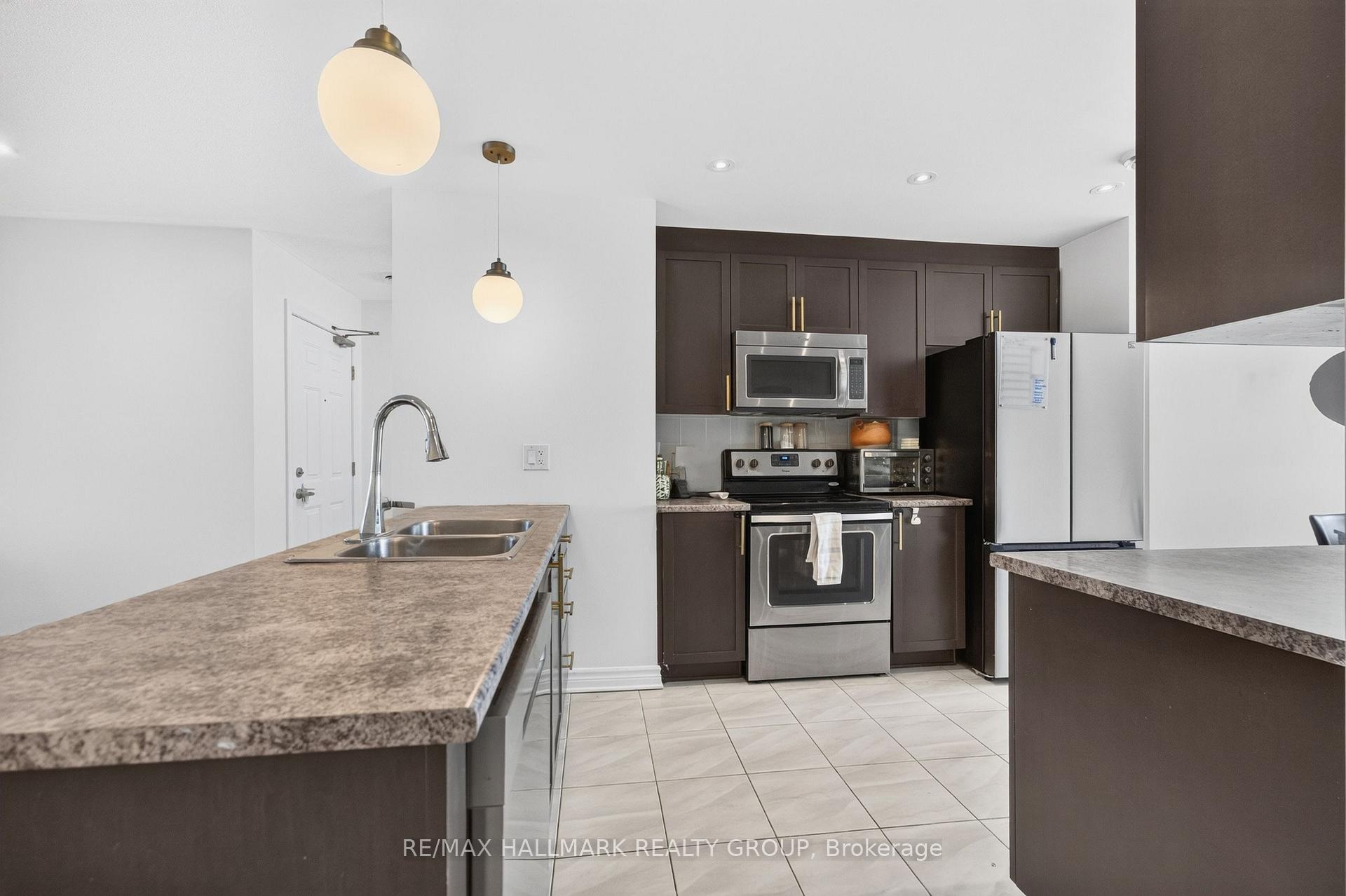 Photo 16 of Unit 7, 192 Springbeauty Avenue, Ottawa, Barrhaven - Knollsbrook — HOMEH