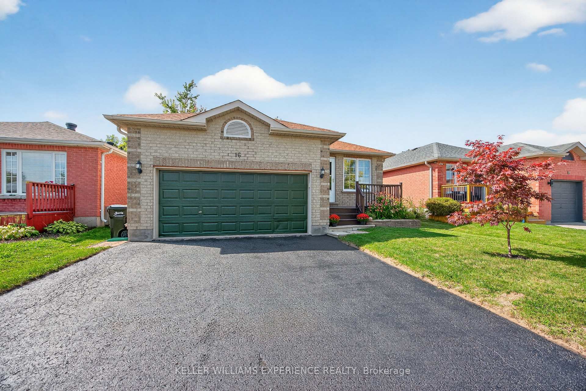 Photo 2 of 16 Larkin Drive, Barrie, Georgian Drive — HOMEH