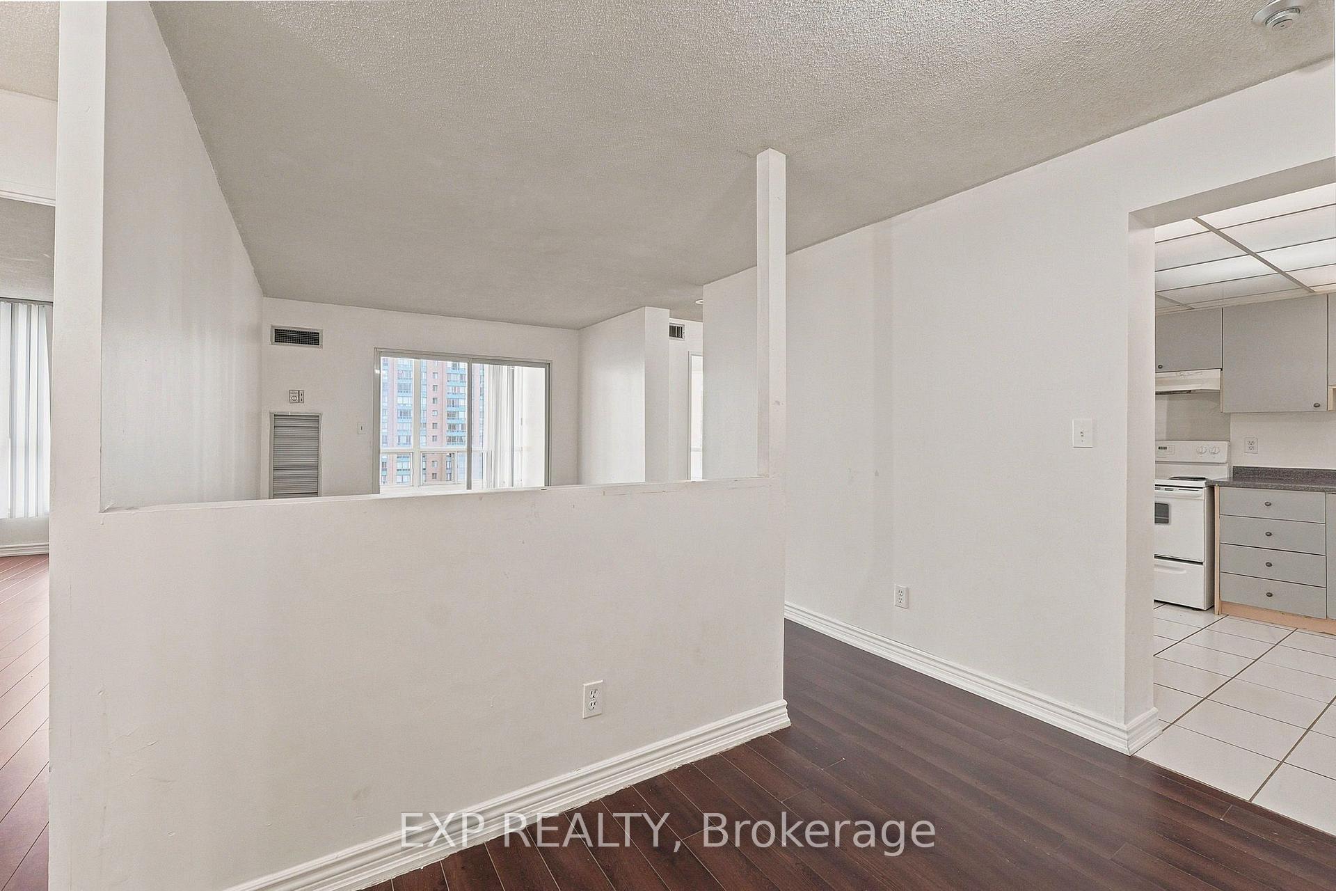Photo 4 of Unit 1114, 155 Hillcrest Avenue, Mississauga, Cooksville — HOMEH