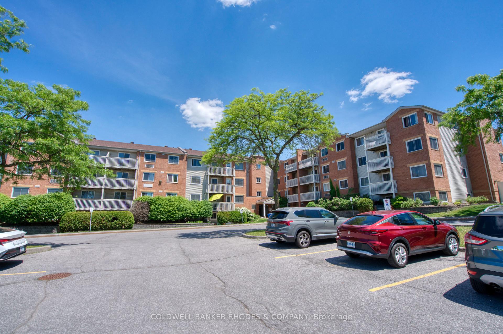 Photo 1 of Unit 307, 325 Centrum Boulevard, Ottawa, Bilberry Creek/Queenswood Heights — HOMEH