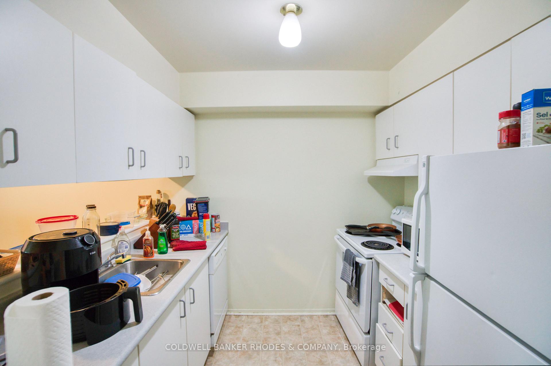 Photo 3 of Unit 307, 325 Centrum Boulevard, Ottawa, Bilberry Creek/Queenswood Heights — HOMEH