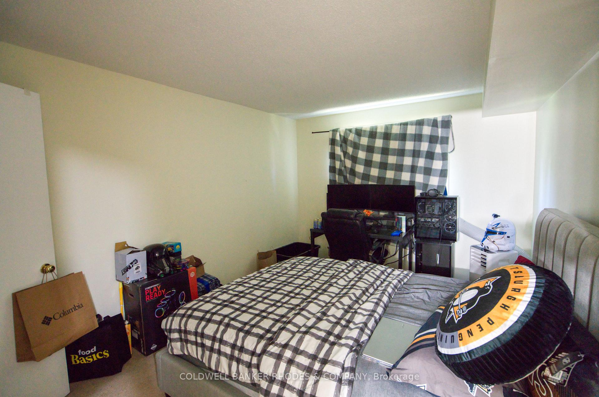 Photo 4 of Unit 307, 325 Centrum Boulevard, Ottawa, Bilberry Creek/Queenswood Heights — HOMEH