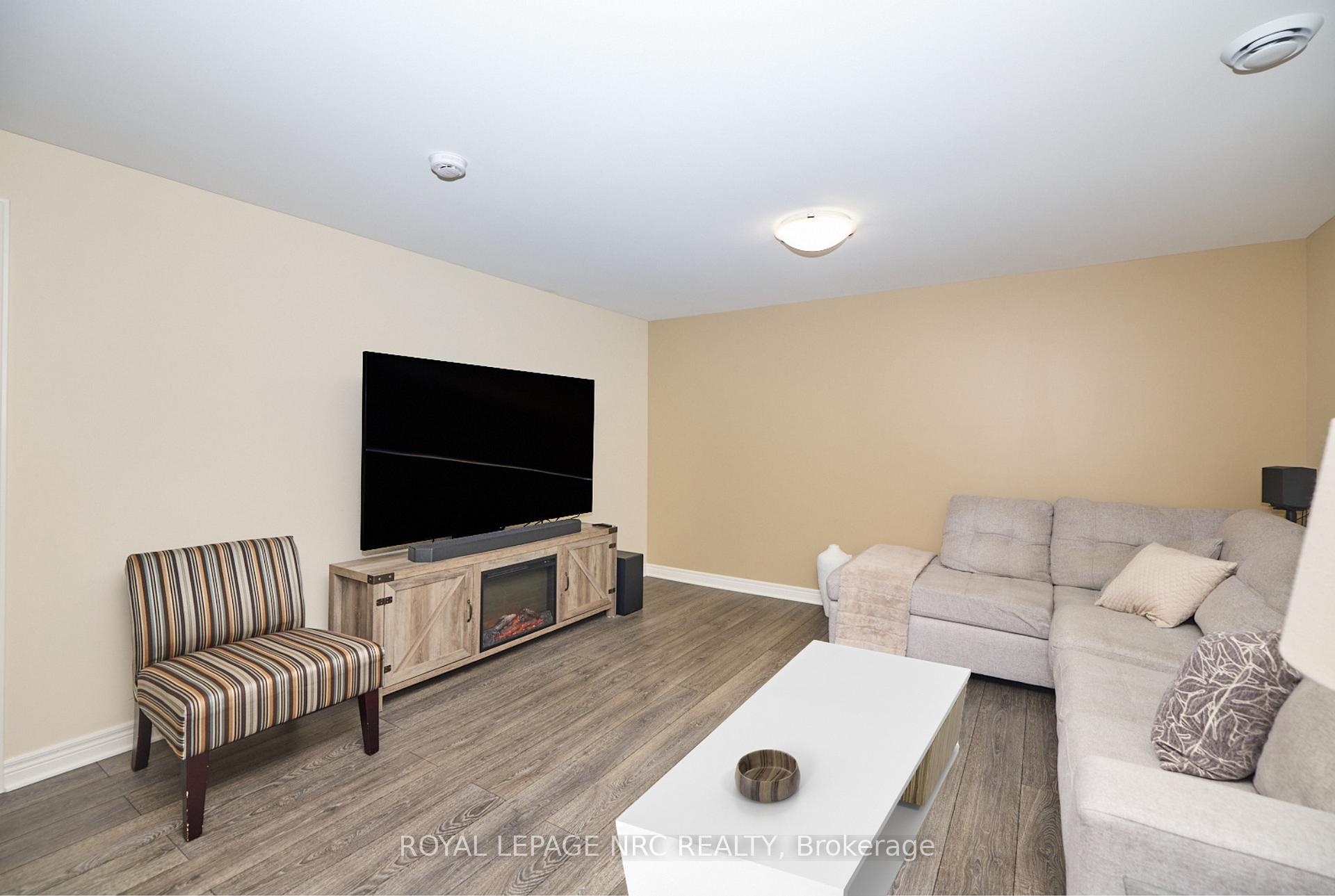 Photo 21 of 171 Classic Avenue, Welland, Lincoln/Crowland — HOMEH