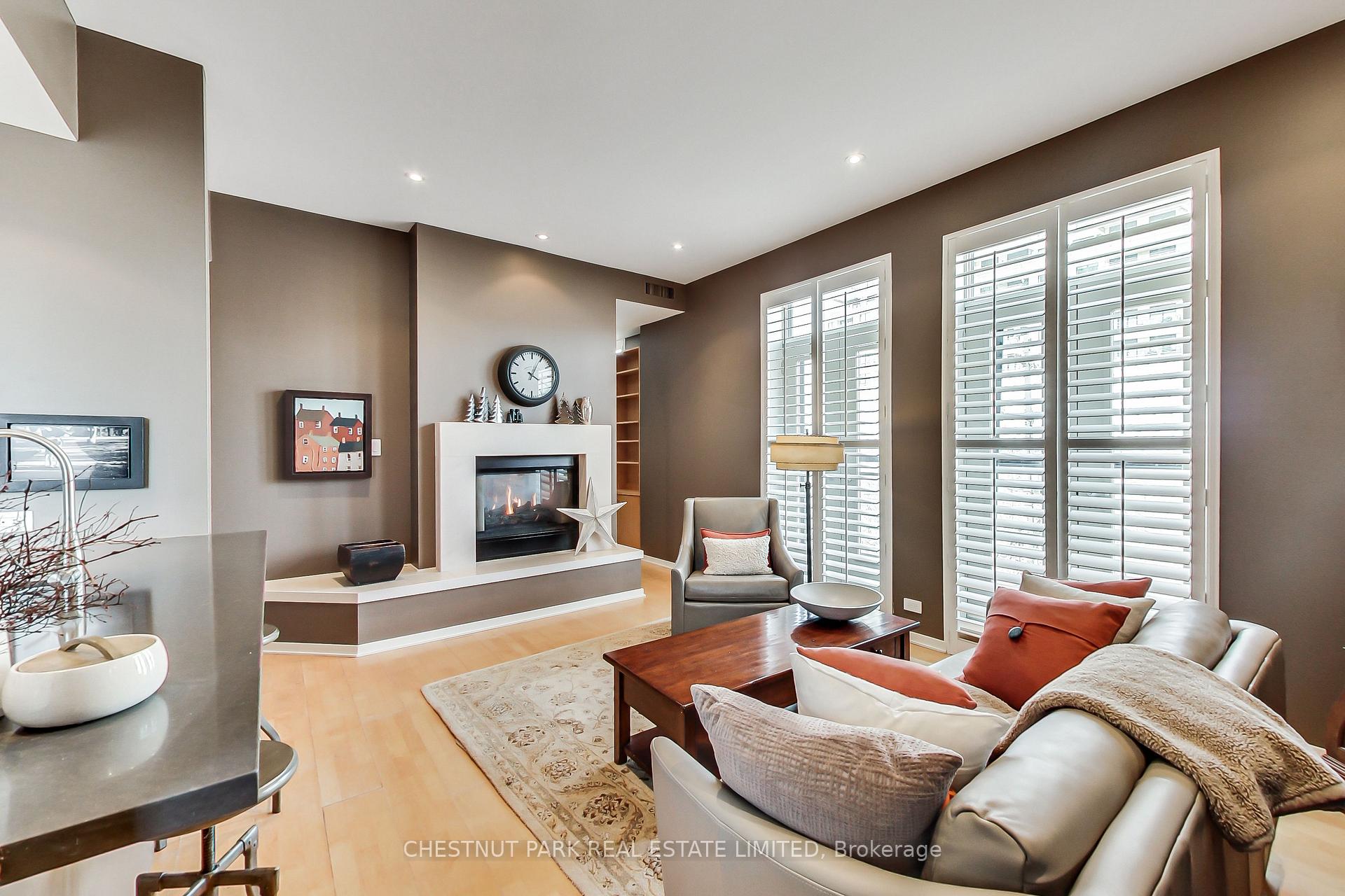 Photo 3 of Unit 44, 33 Price Street, Toronto, Rosedale-Moore Park — HOMEH