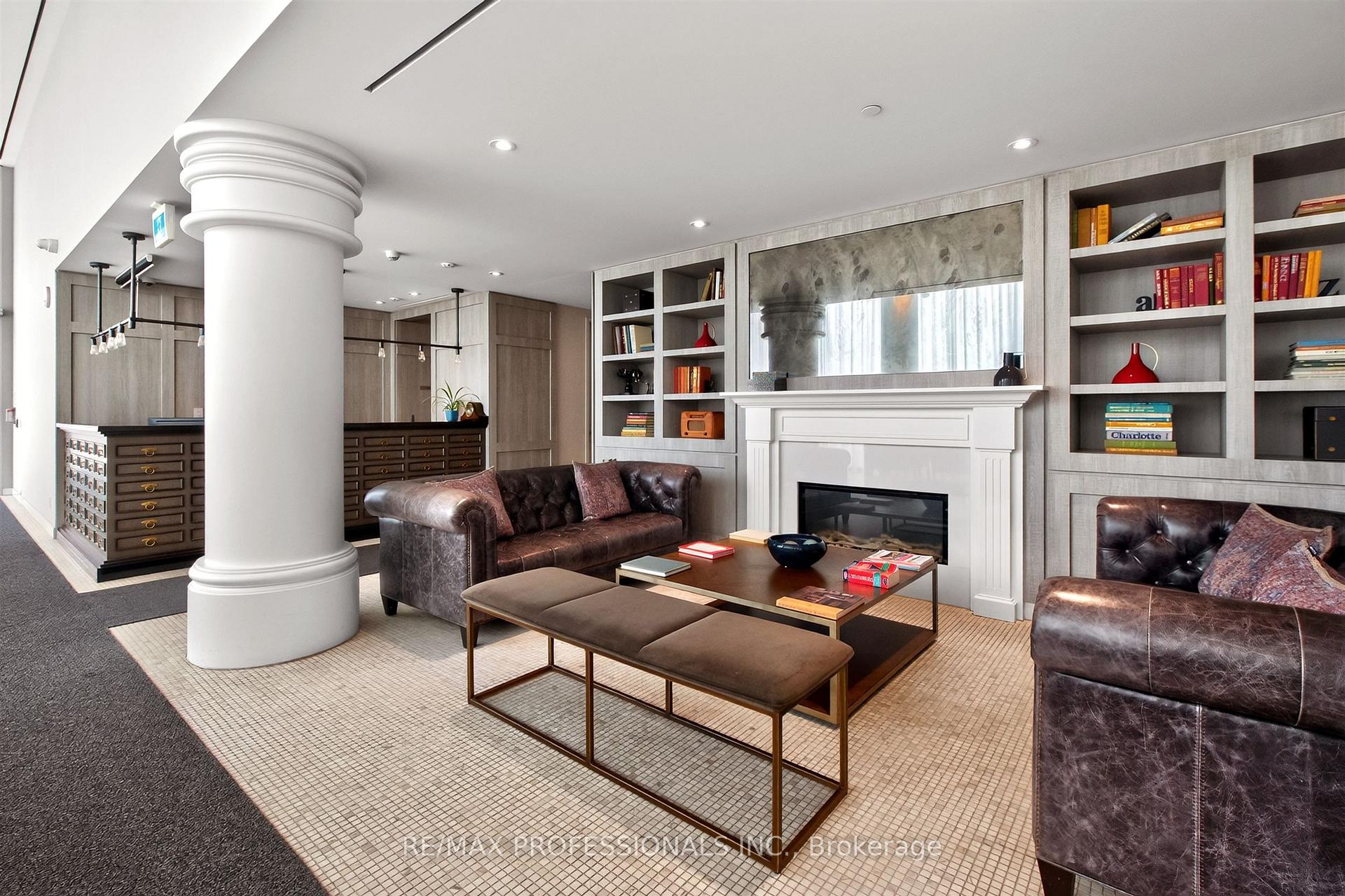 Photo 6 of Unit 1102, 33 Helendale Avenue, Toronto, Yonge-Eglinton — HOMEH