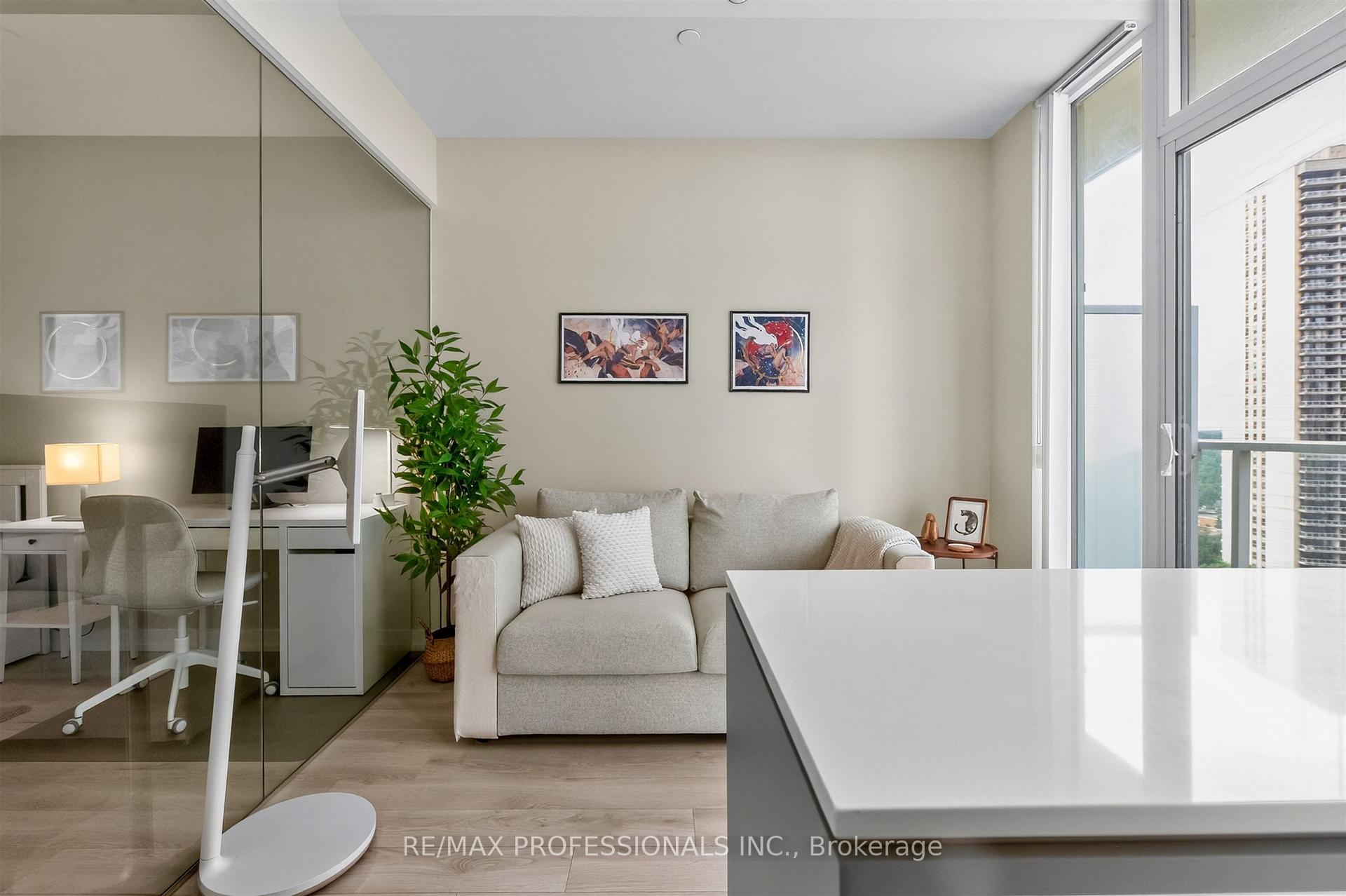 Photo 16 of Unit 1102, 33 Helendale Avenue, Toronto, Yonge-Eglinton — HOMEH