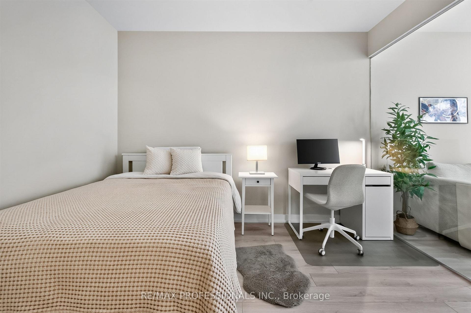 Photo 20 of Unit 1102, 33 Helendale Avenue, Toronto, Yonge-Eglinton — HOMEH