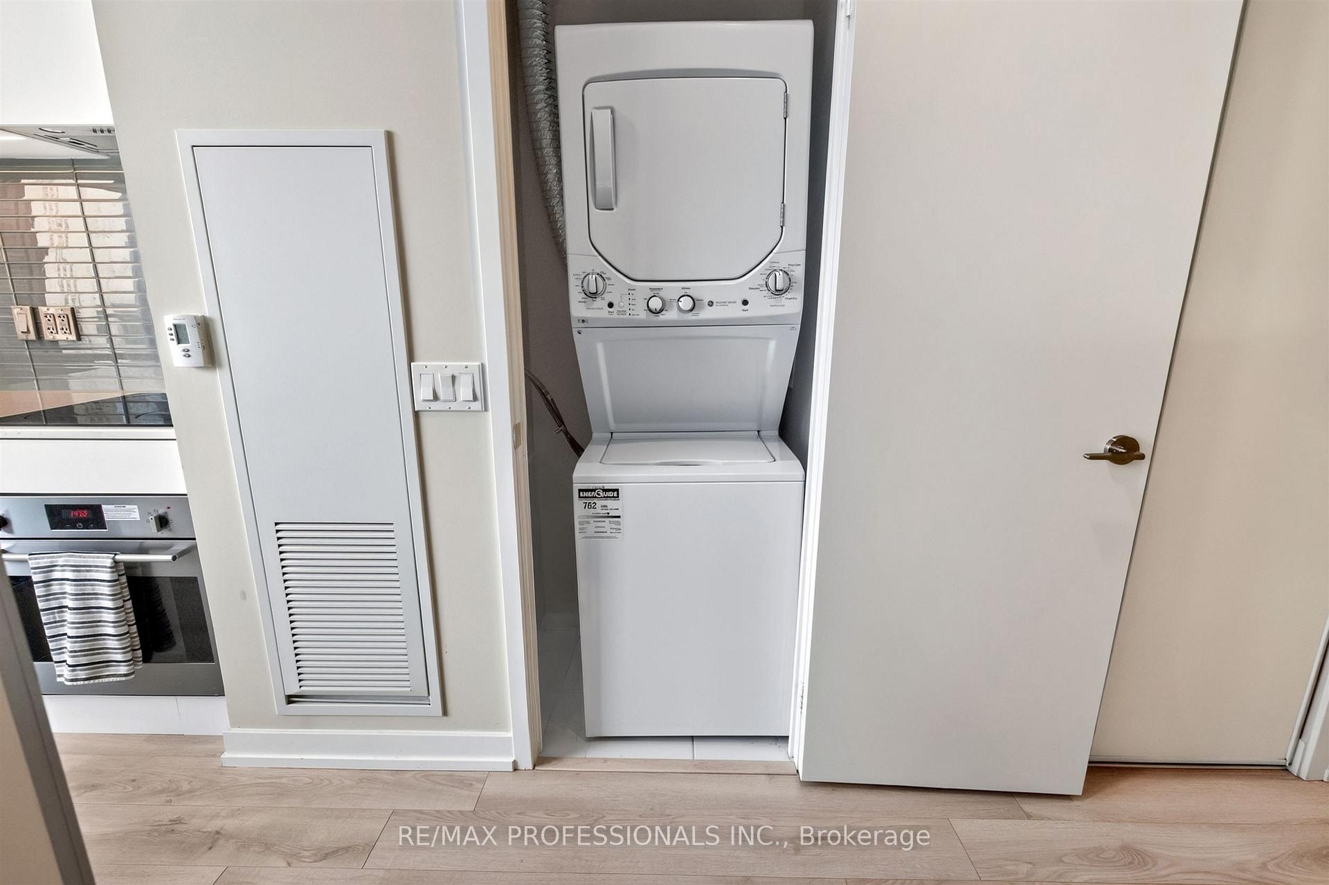 Photo 26 of Unit 1102, 33 Helendale Avenue, Toronto, Yonge-Eglinton — HOMEH