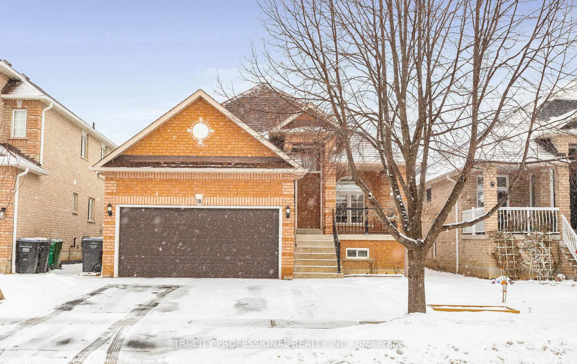 Photo 1 of 18 Trailview Lane, Caledon, Bolton West — HOMEH