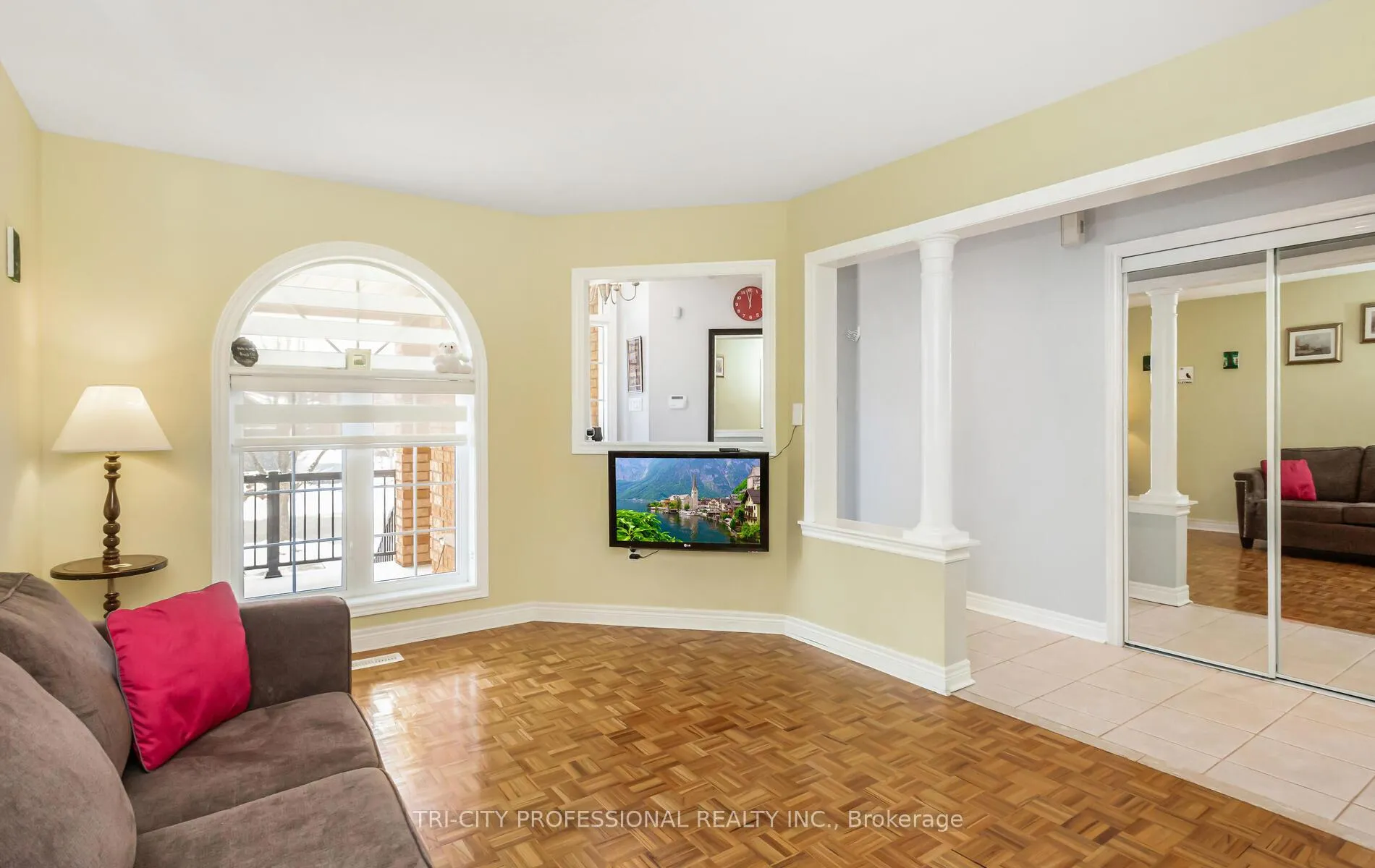 Photo 10 of 18 Trailview Lane, Caledon, Bolton West — HOMEH