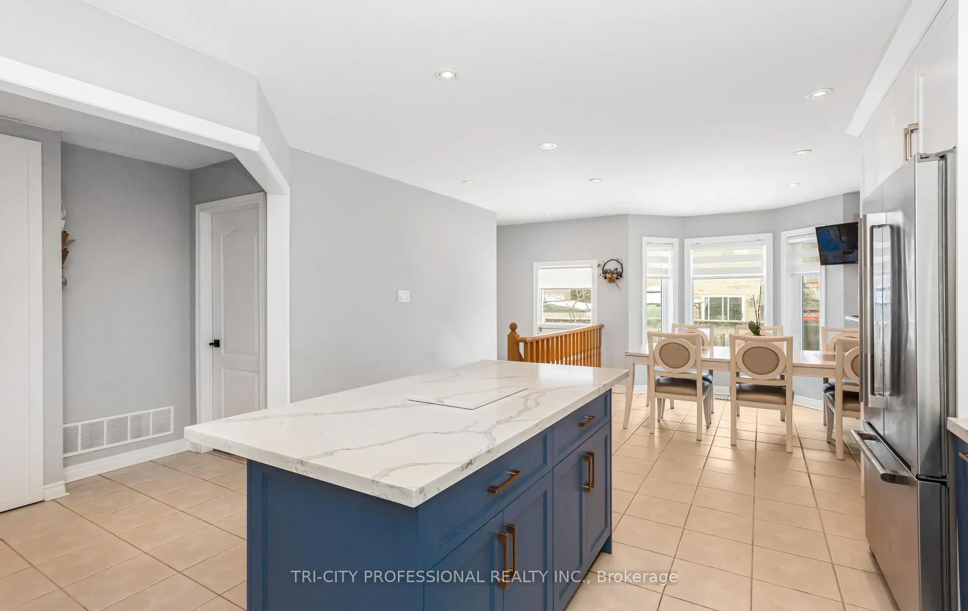 Photo 13 of 18 Trailview Lane, Caledon, Bolton West — HOMEH