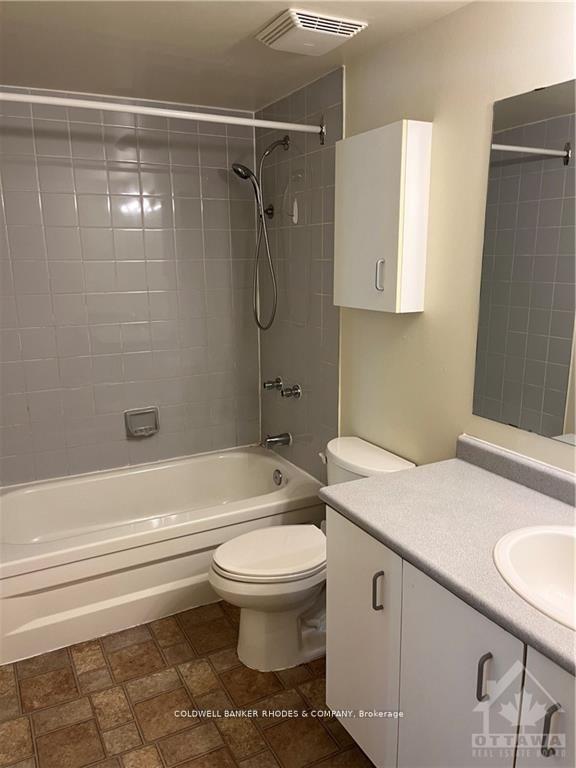 Photo 9 of Unit 205, 325 Centrum Boulevard, Ottawa, Bilberry Creek/Queenswood Heights — HOMEH