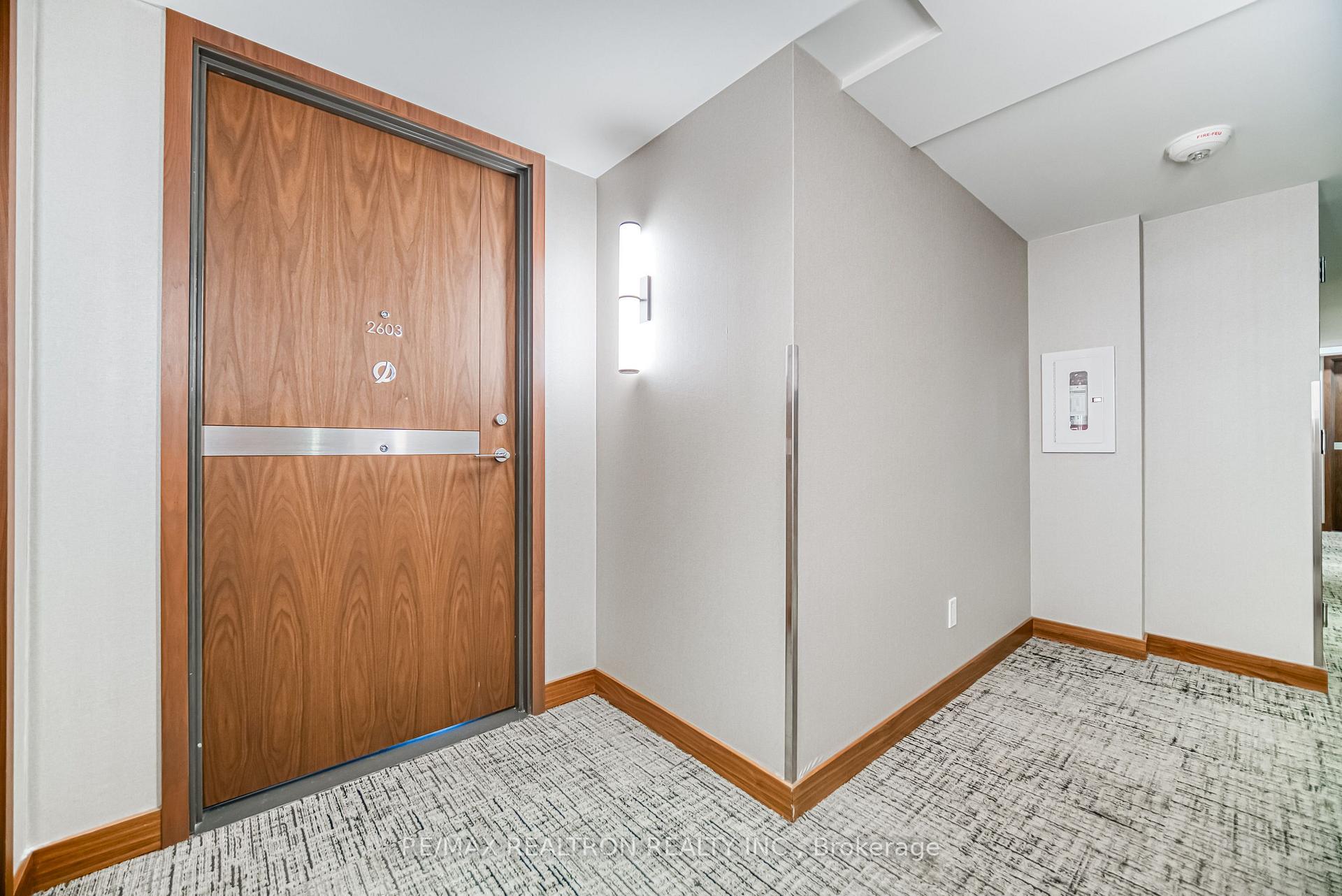 Photo 5 of Unit 2603, 17 Bathurst Street, Toronto, Waterfront Communities — HOMEH