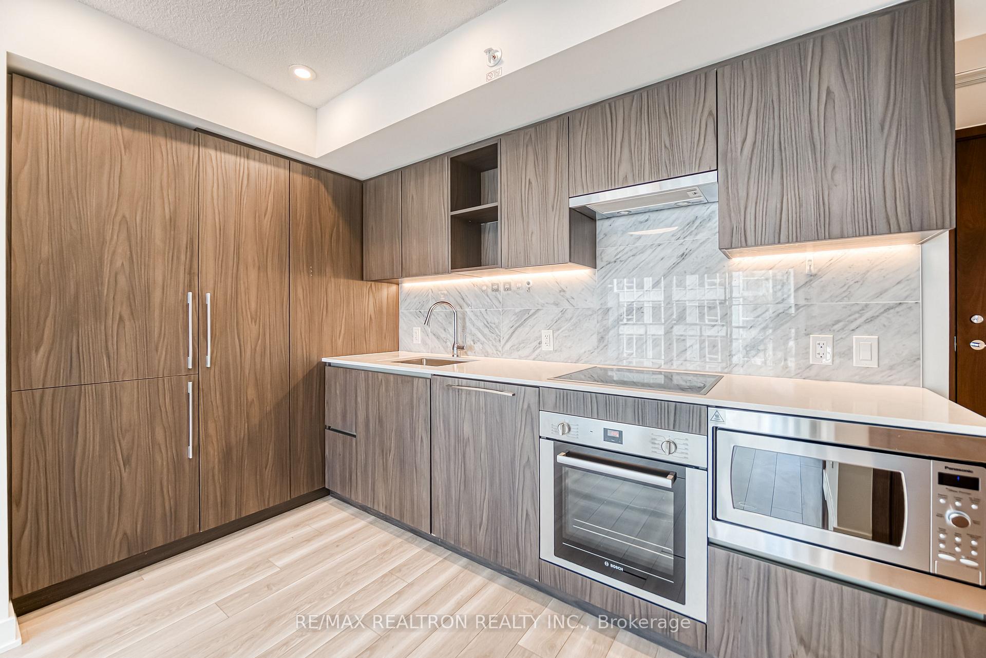 Photo 11 of Unit 2603, 17 Bathurst Street, Toronto, Waterfront Communities — HOMEH