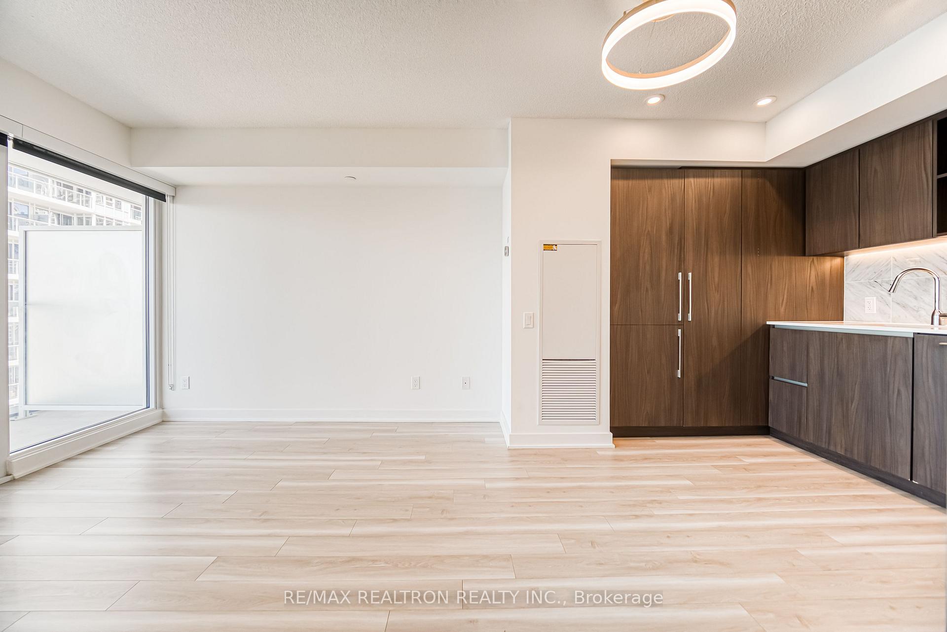 Photo 19 of Unit 2603, 17 Bathurst Street, Toronto, Waterfront Communities — HOMEH