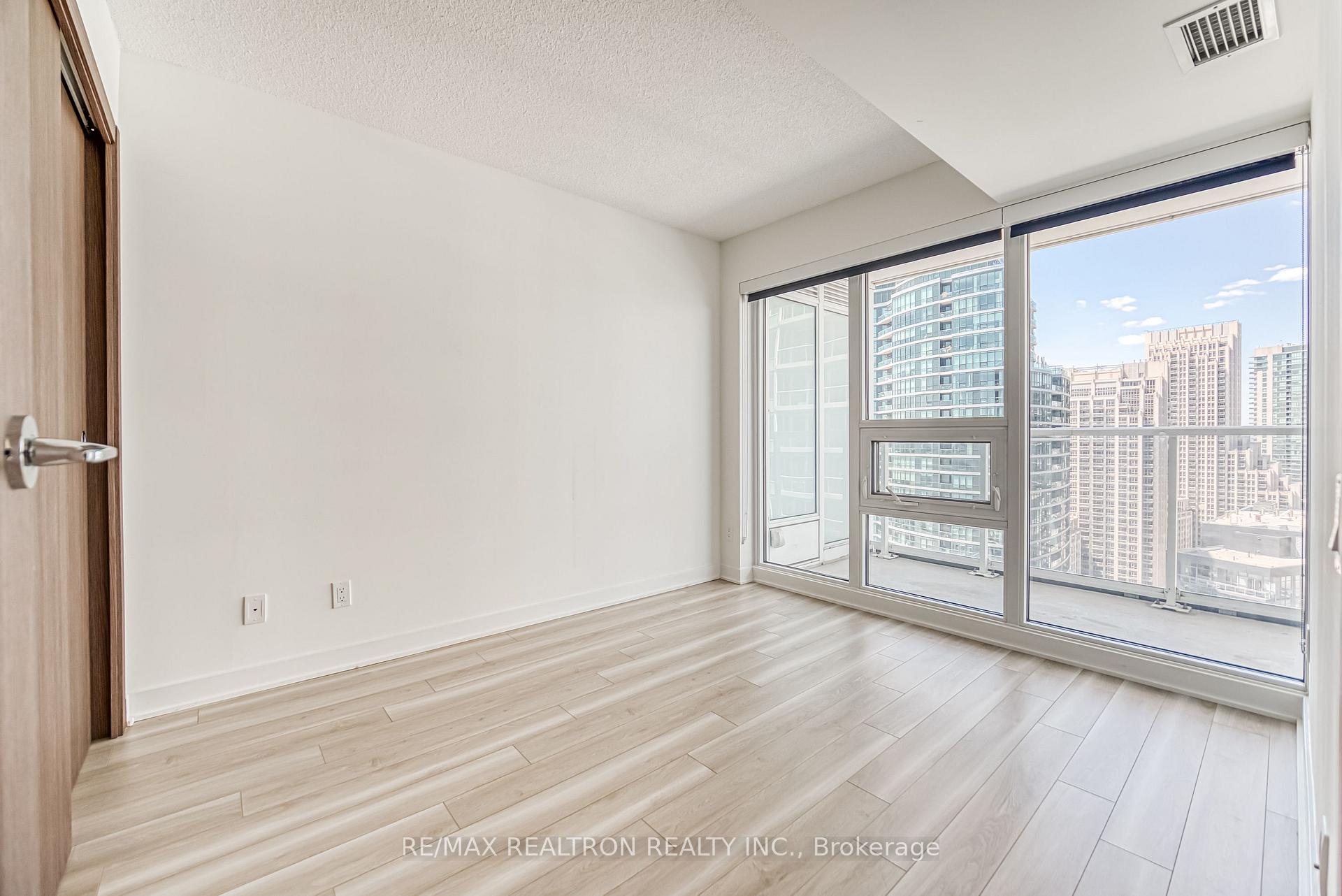 Photo 26 of Unit 2603, 17 Bathurst Street, Toronto, Waterfront Communities — HOMEH