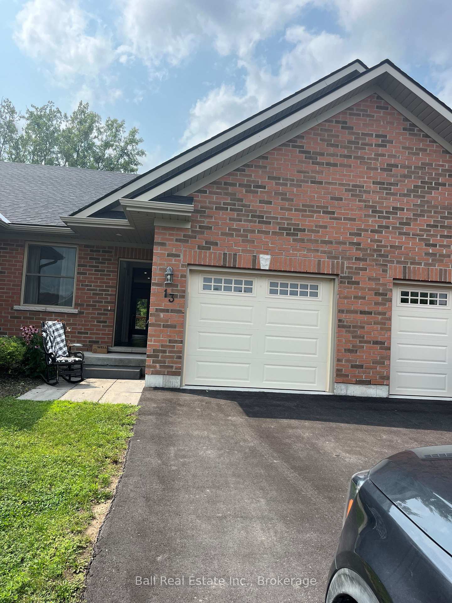 Photo of 13 Carrick Street S