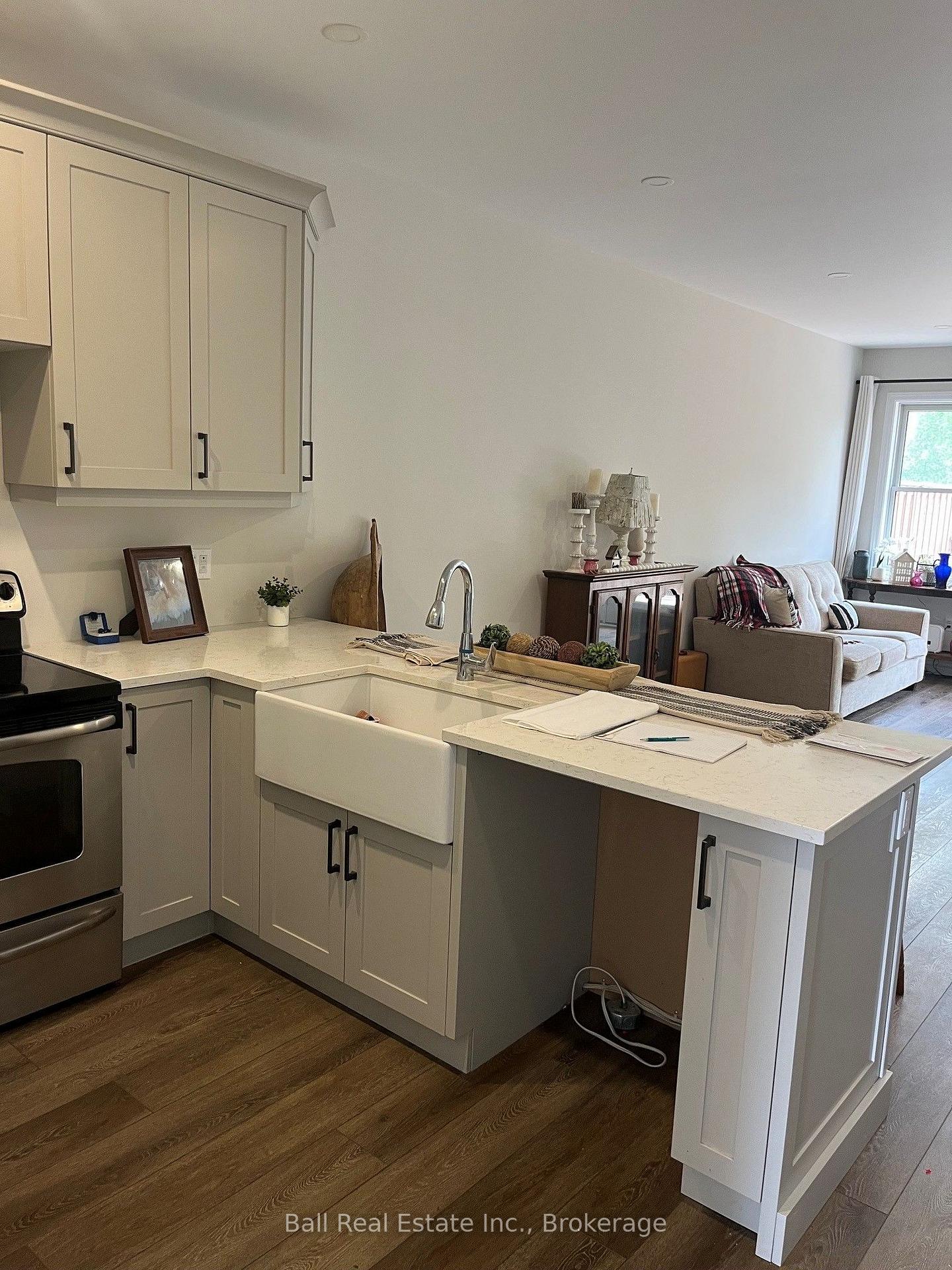 Photo 5 of 13 Carrick Street S, Stirling-Rawdon, Stirling Ward — HOMEH