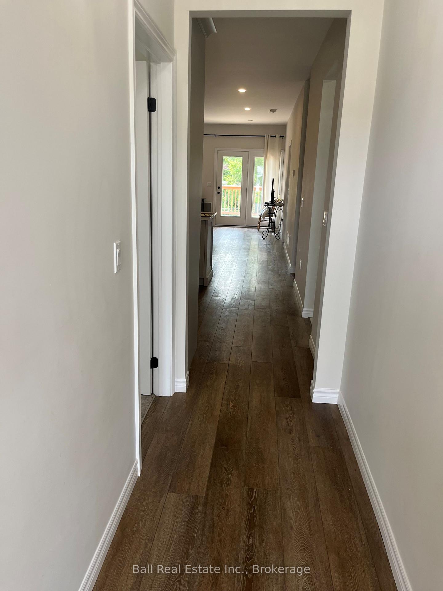 Photo 10 of 13 Carrick Street S, Stirling-Rawdon, Stirling Ward — HOMEH