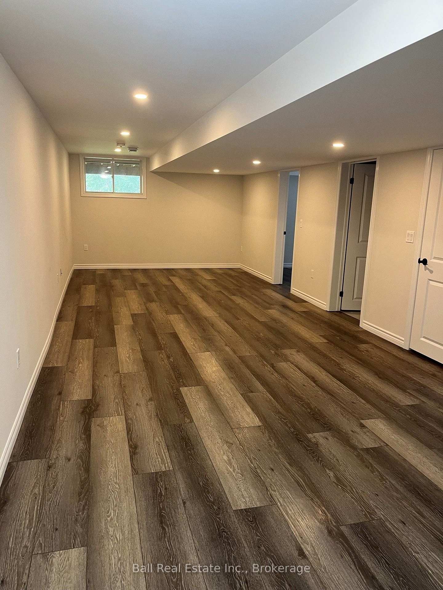 Photo 19 of 13 Carrick Street S, Stirling-Rawdon, Stirling Ward — HOMEH