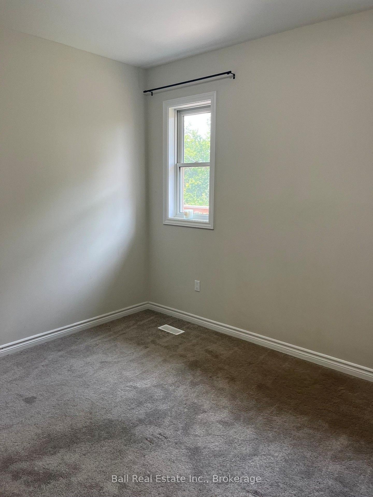 Photo 22 of 13 Carrick Street S, Stirling-Rawdon, Stirling Ward — HOMEH