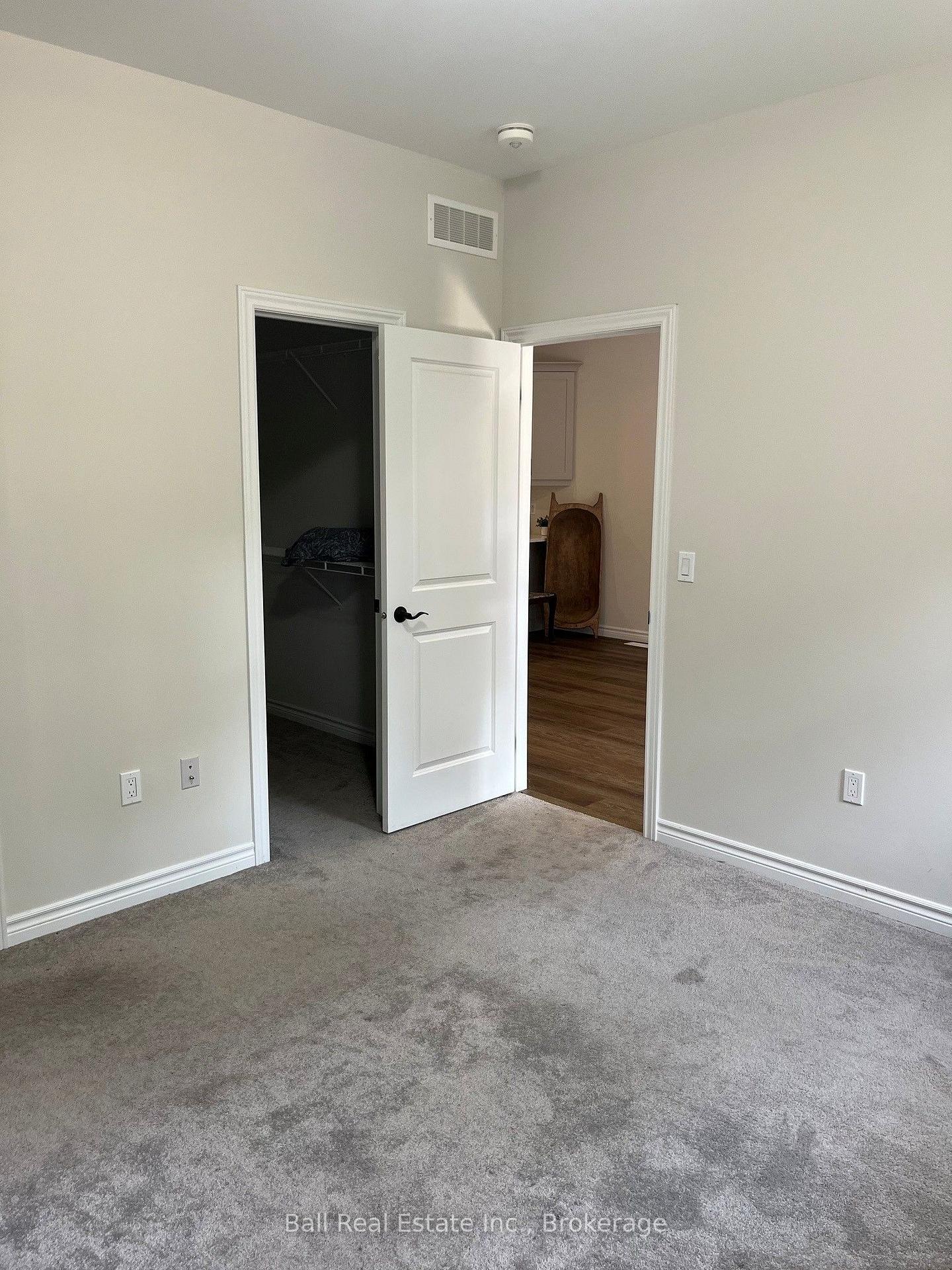 Photo 23 of 13 Carrick Street S, Stirling-Rawdon, Stirling Ward — HOMEH