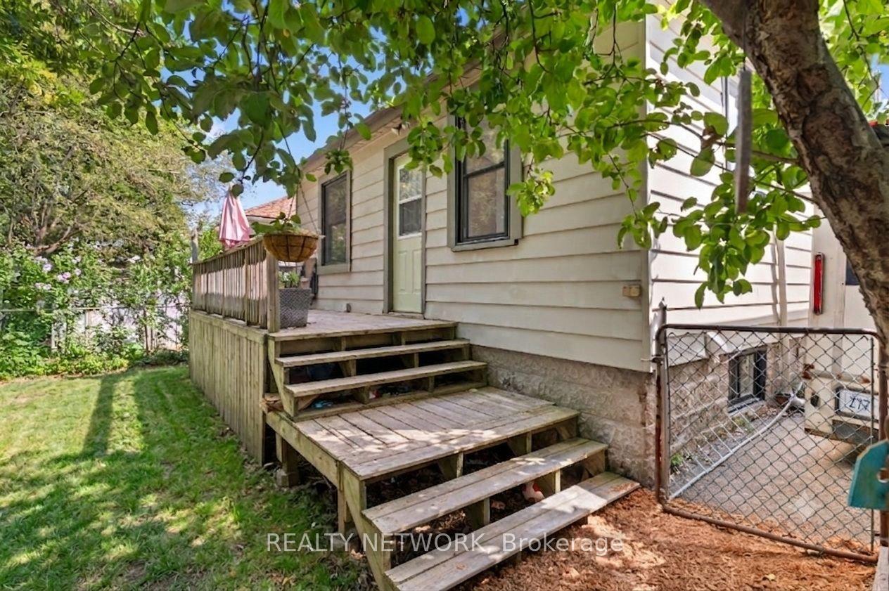Photo 37 of 197 Crockett Street, Hamilton, Eastmount — HOMEH