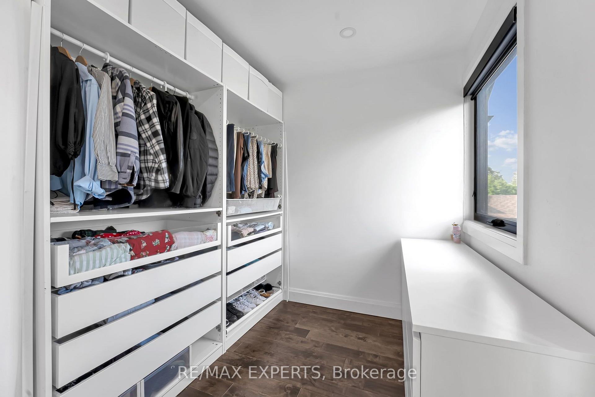Photo 36 of 212 Bordeaux Drive, Vaughan, East Woodbridge — HOMEH