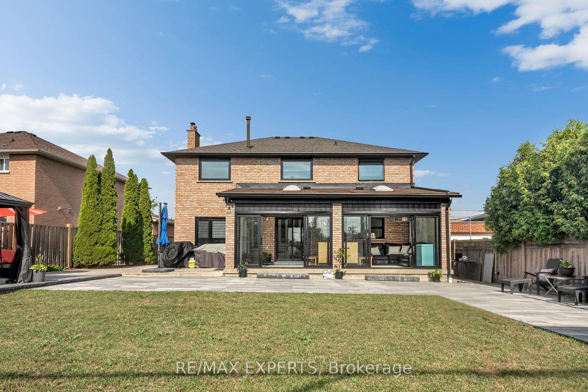 Photo 44 of 212 Bordeaux Drive, Vaughan, East Woodbridge — HOMEH