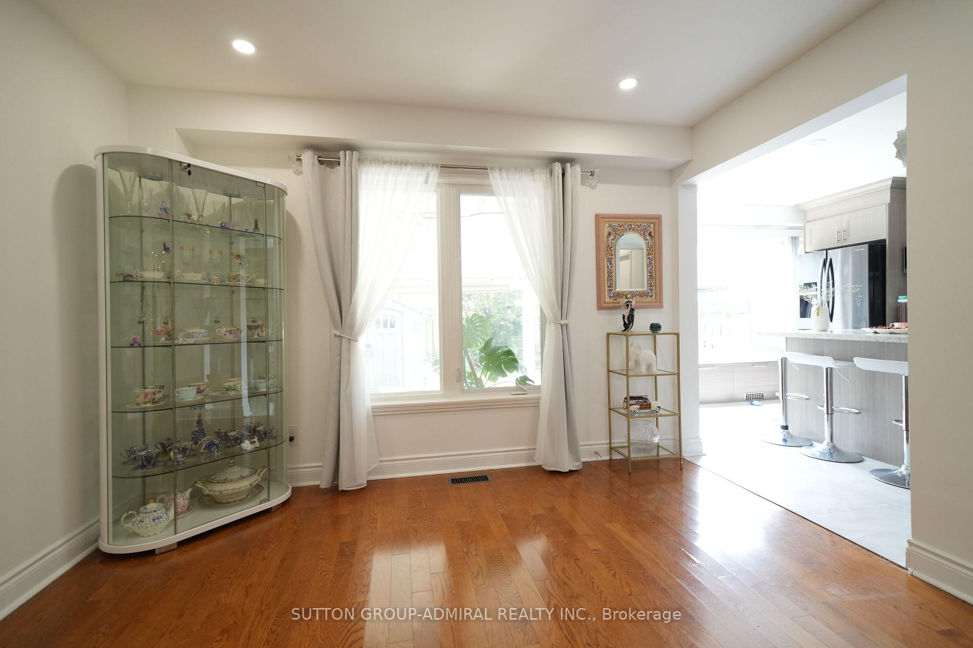 Photo 5 of 33 Wilderness Drive, Scarborough, Milliken — HOMEH