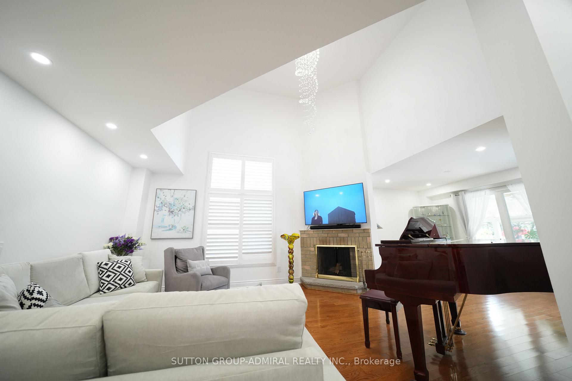 Photo 11 of 33 Wilderness Drive, Scarborough, Milliken — HOMEH