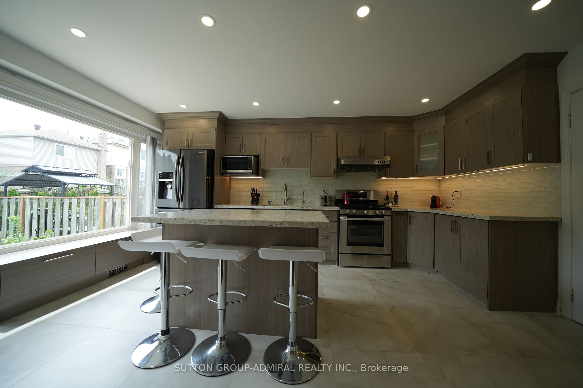 Photo 14 of 33 Wilderness Drive, Scarborough, Milliken — HOMEH