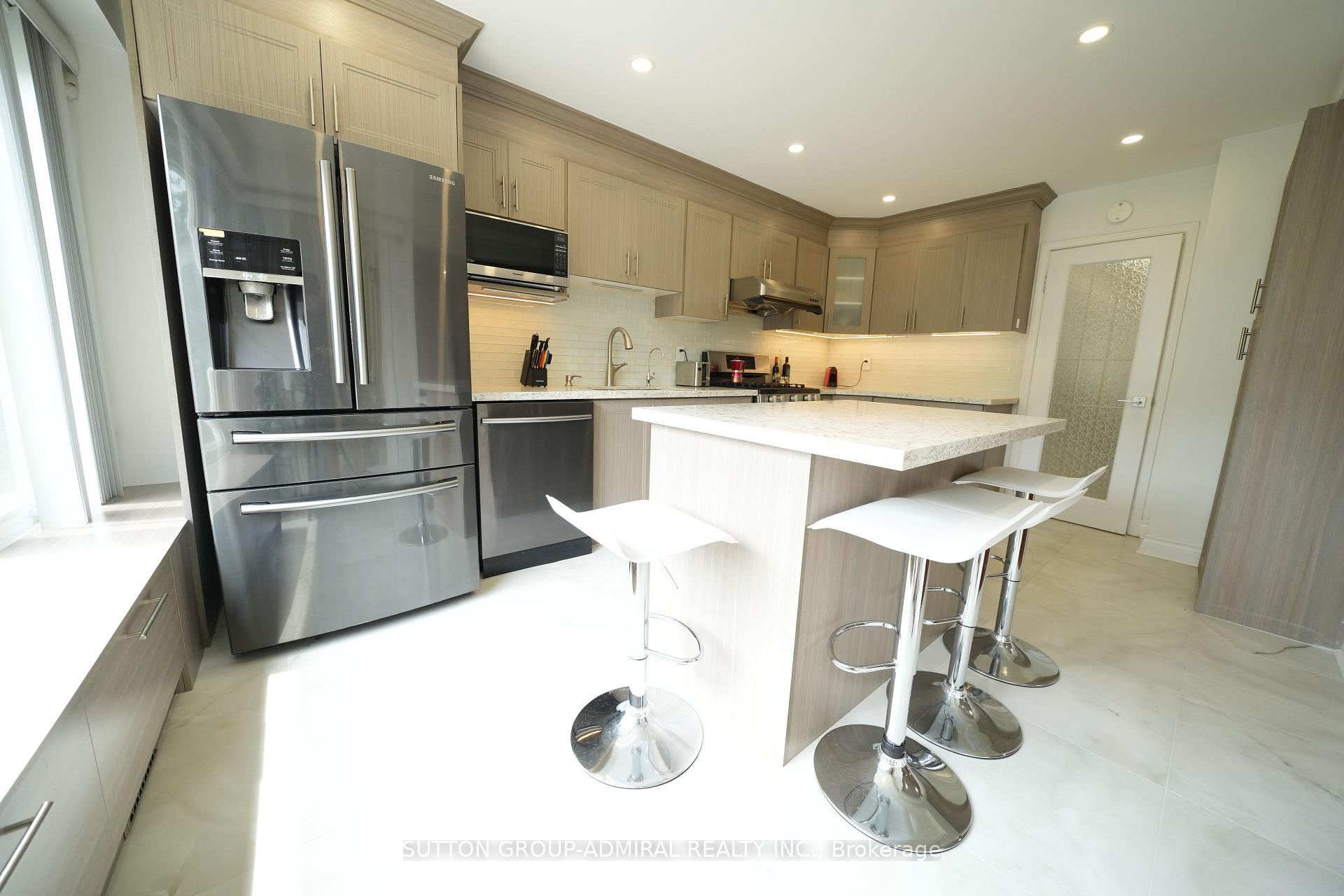Photo 15 of 33 Wilderness Drive, Scarborough, Milliken — HOMEH