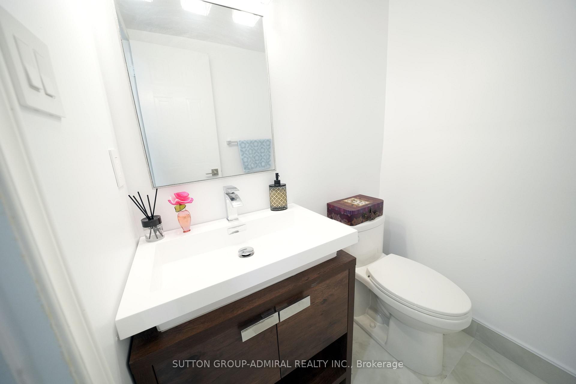 Photo 18 of 33 Wilderness Drive, Scarborough, Milliken — HOMEH